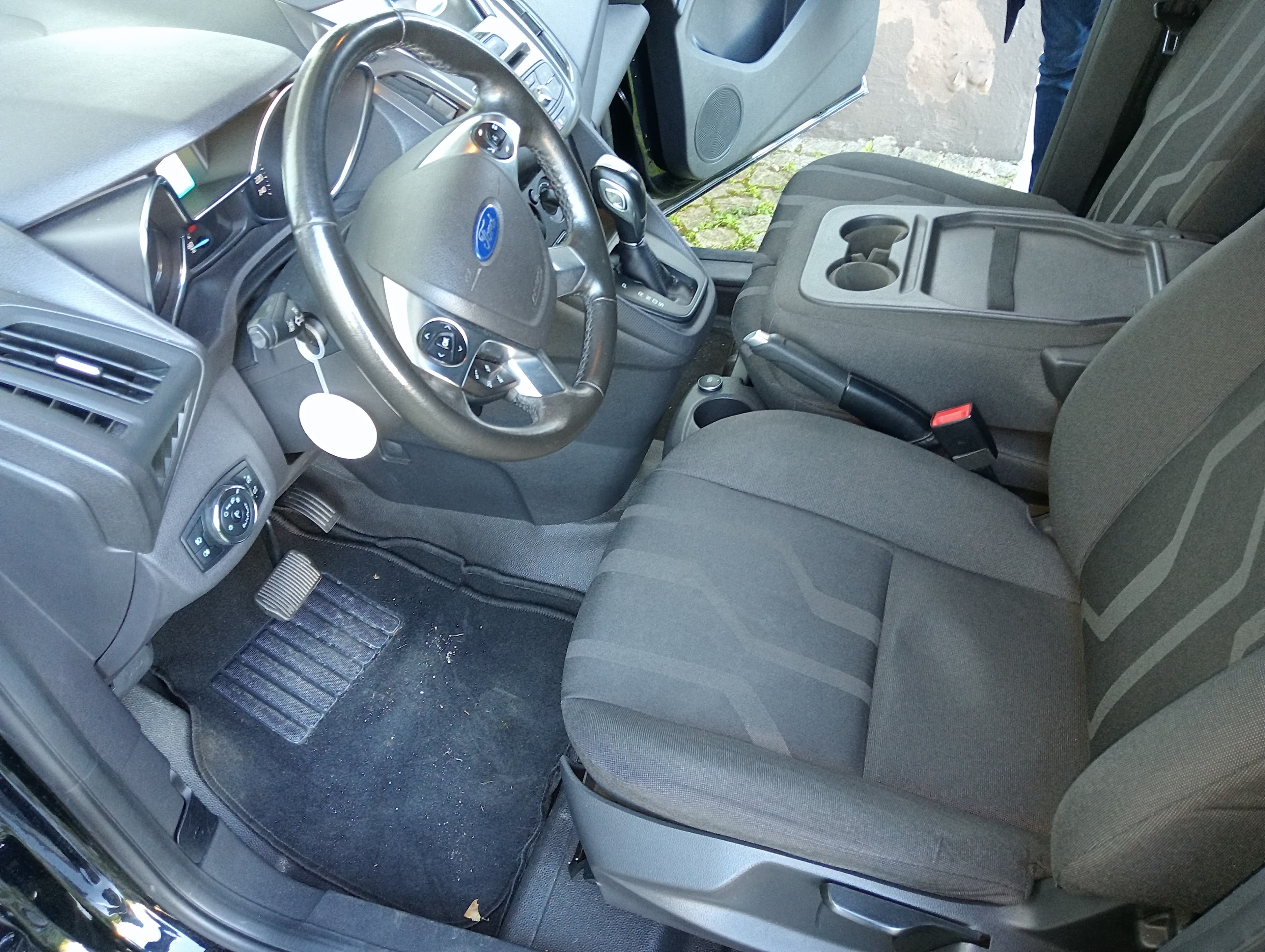 Ford Transit Connect — imagem 8