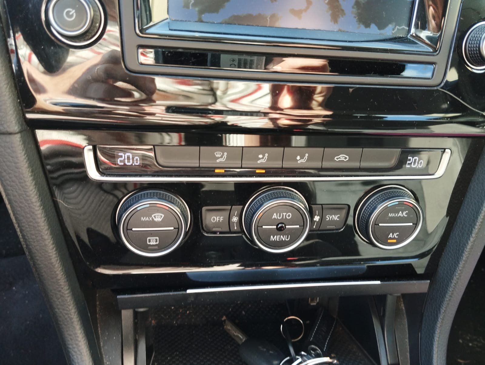 Volkswagen Golf TDI · Ano 2014 — imagem 24