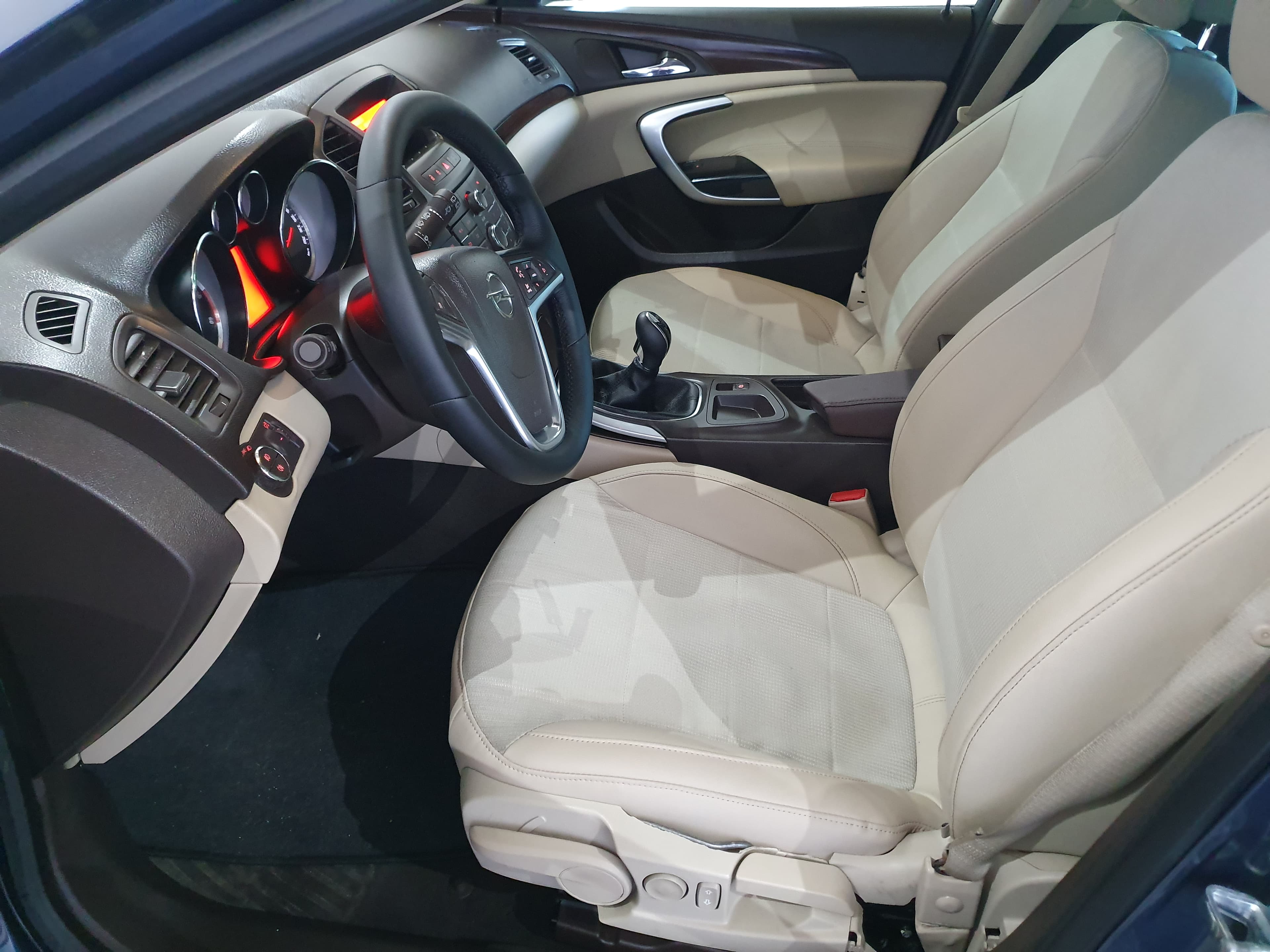 Opel Insígnia · Ano 2010 — imagen 33