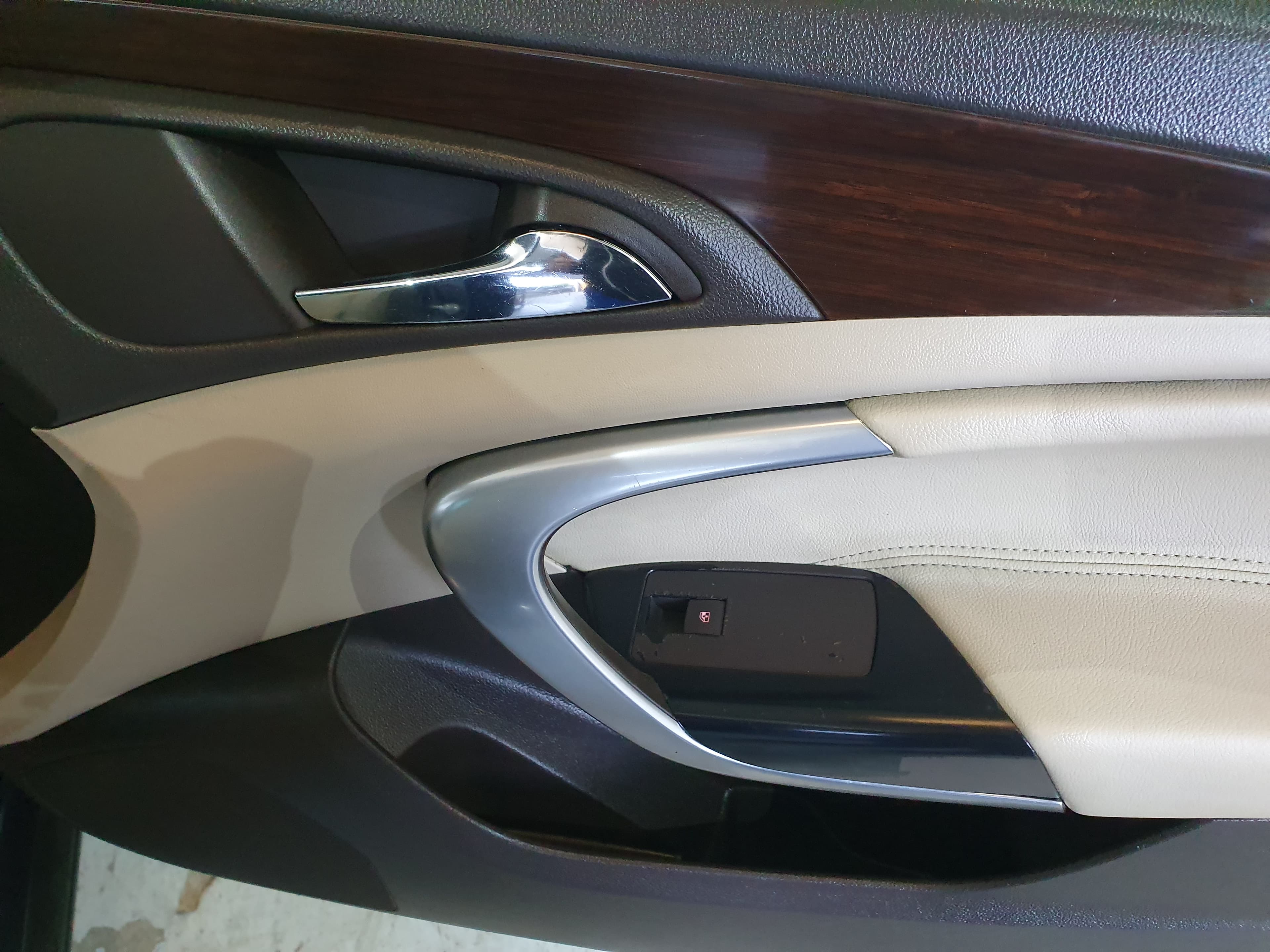 Opel Insígnia · Ano 2010 — imagen 29