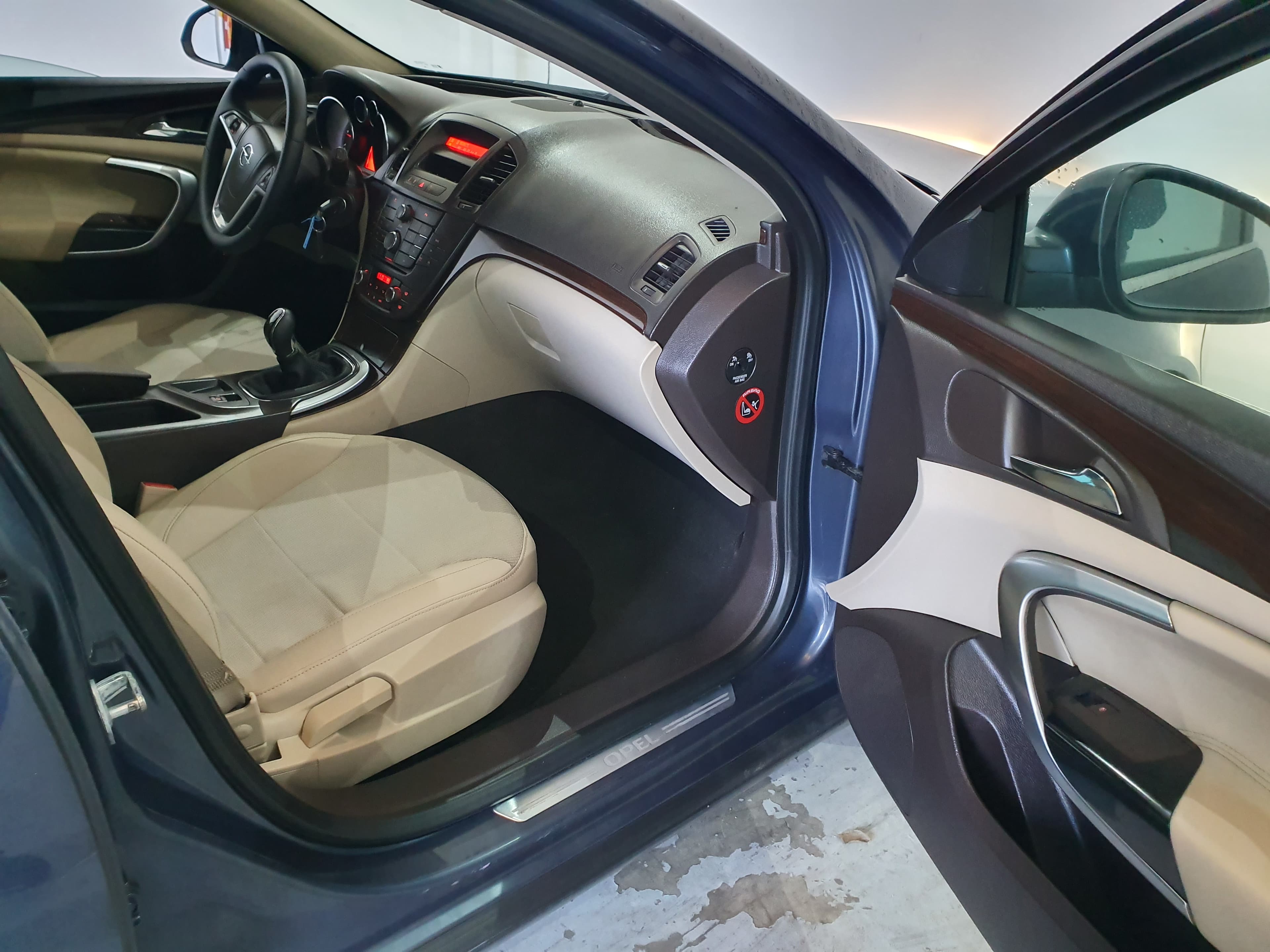 Opel Insígnia · Ano 2010 — imagen 24
