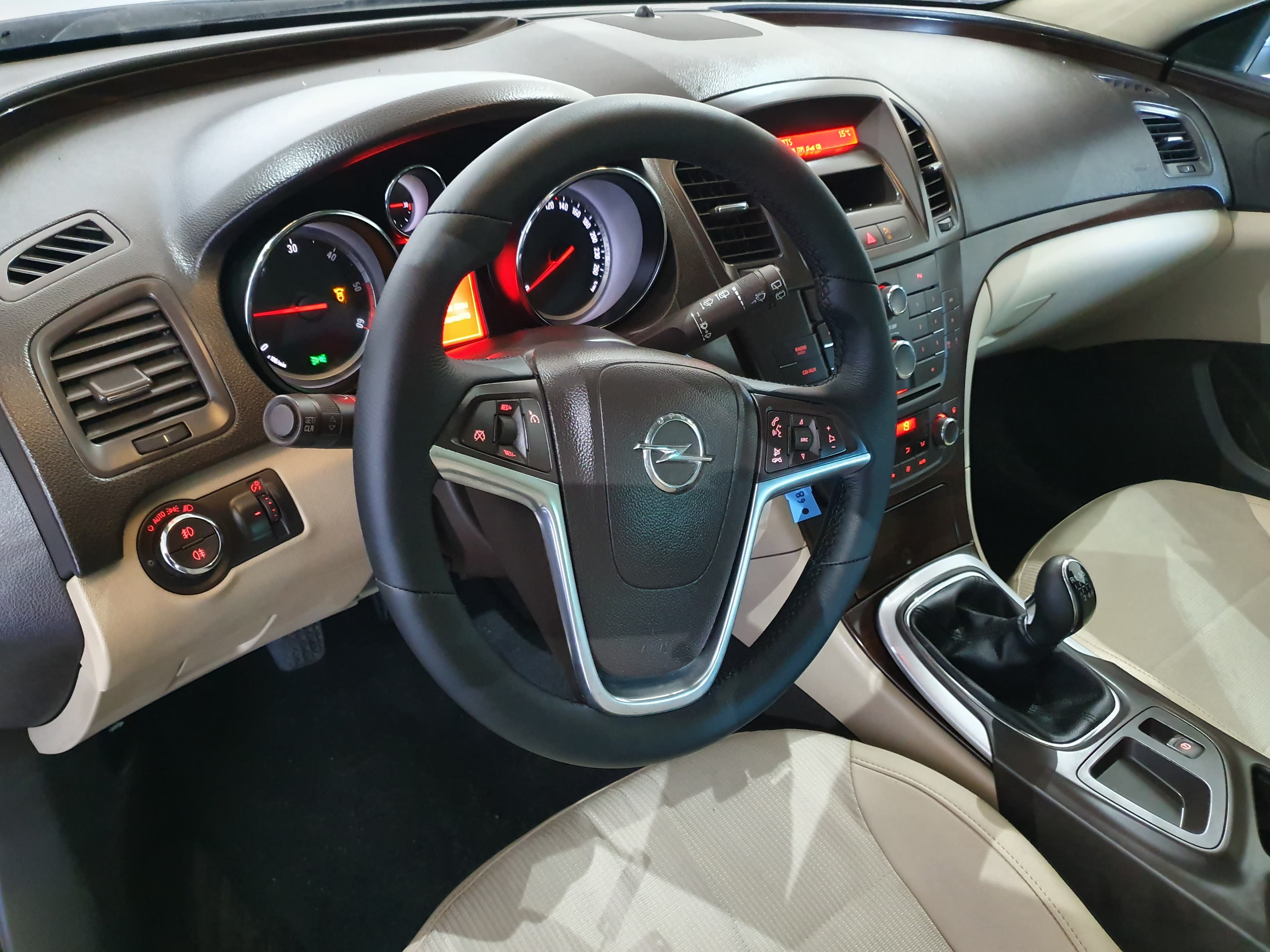 Opel Insígnia · Ano 2010 — imagen 34