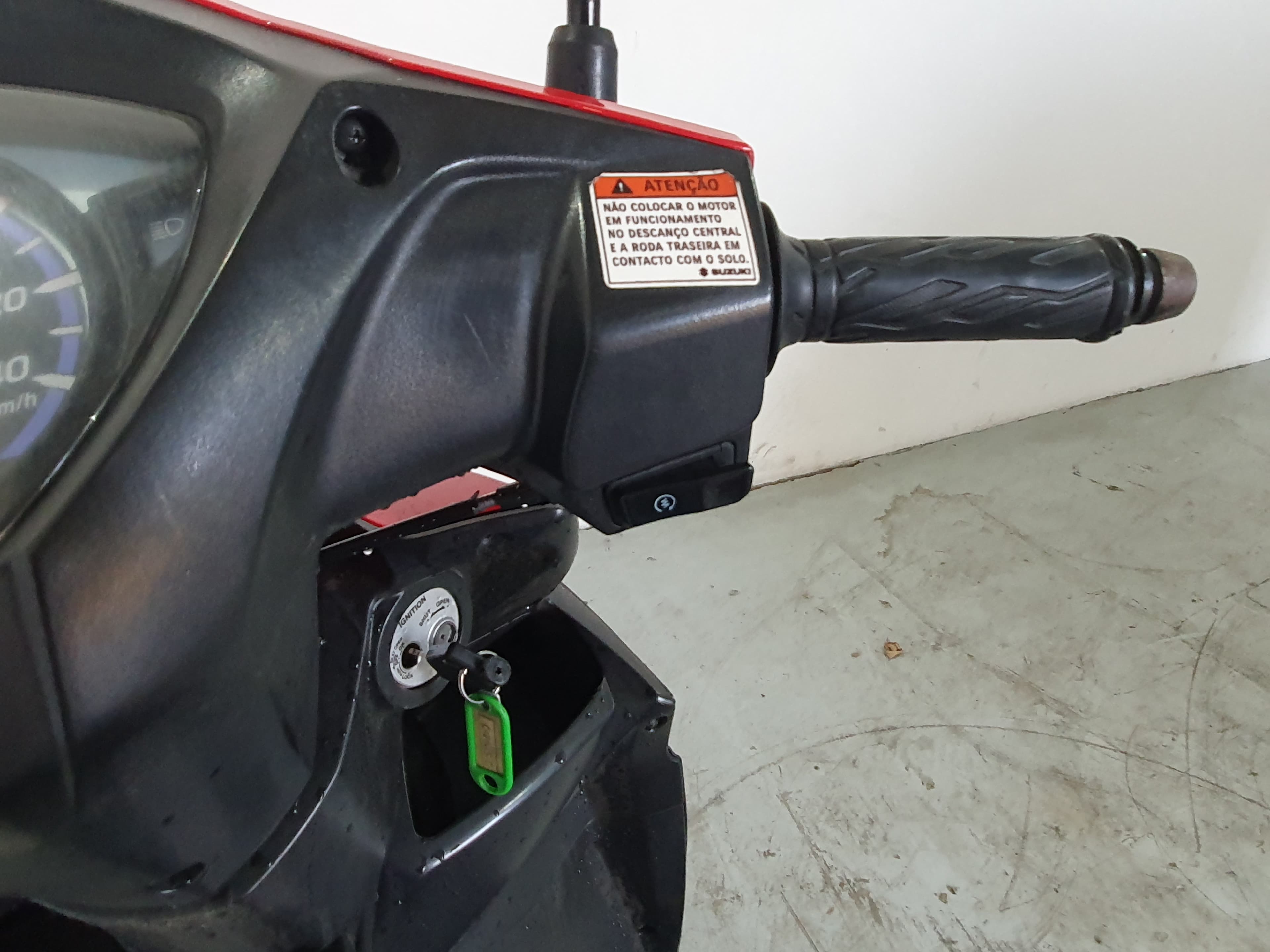 Motociclo Suzuki UK 110 Address · Ano 2015 — imagem 12