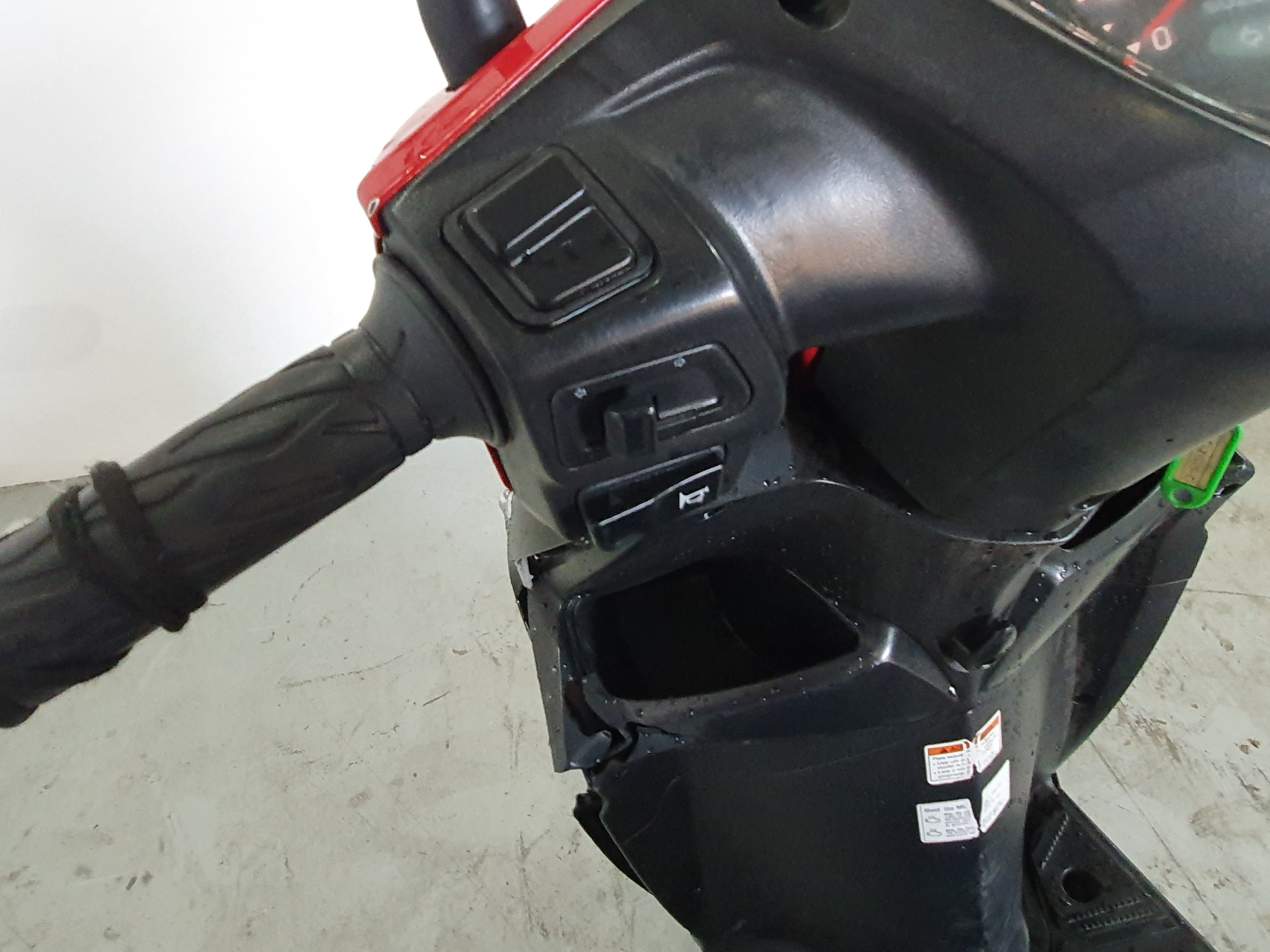 Motociclo Suzuki UK 110 Address · Ano 2015 — imagem 10