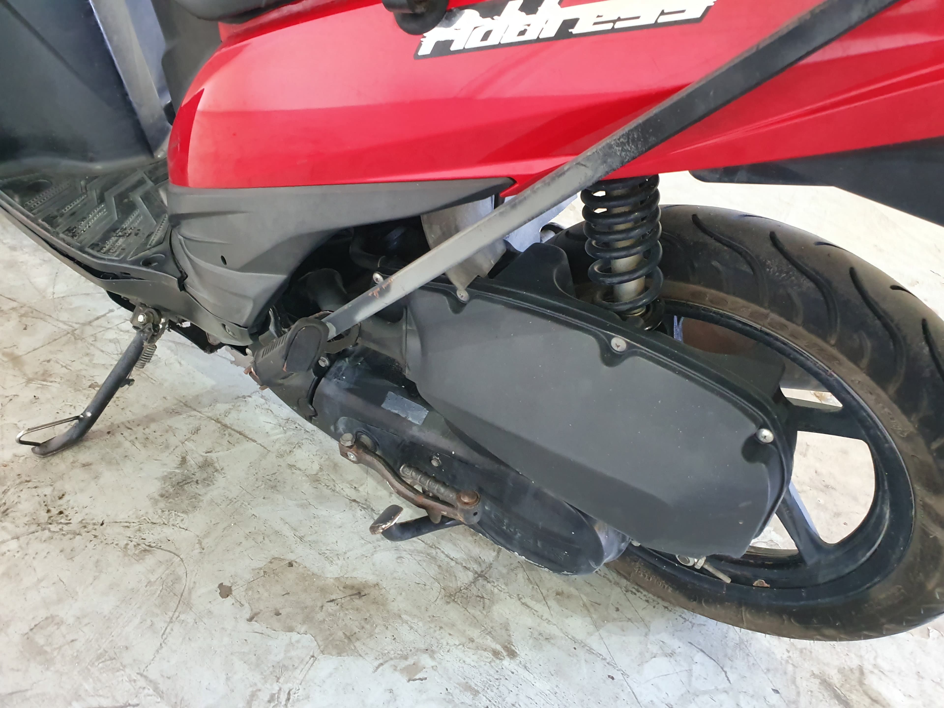 Motociclo Suzuki UK 110 Address · Ano 2015 — imagen 5