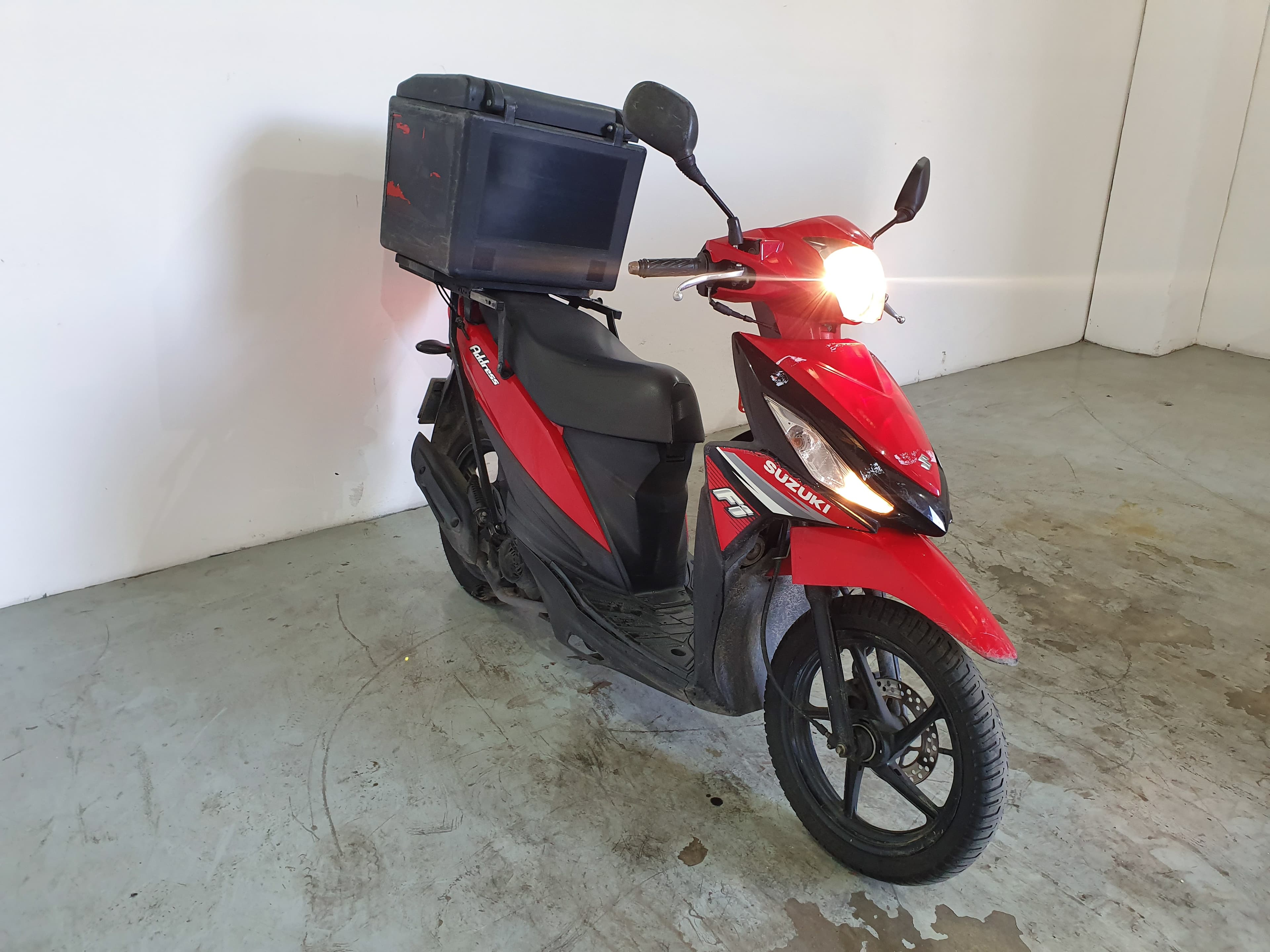Motociclo Suzuki UK 110 Address · Ano 2015 — imagem 2