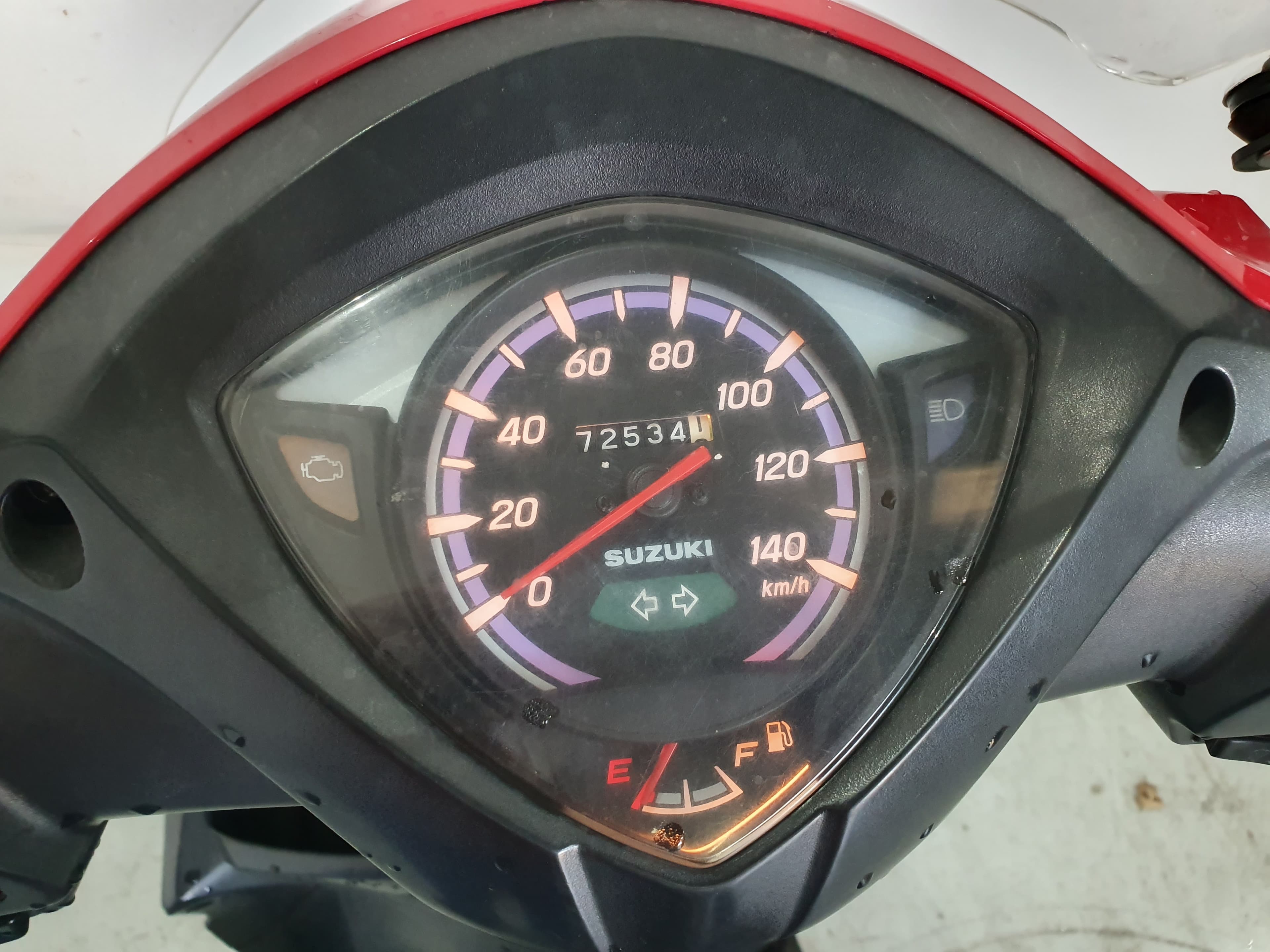 Motociclo Suzuki UK 110 Address · Ano 2015 — imagem 15