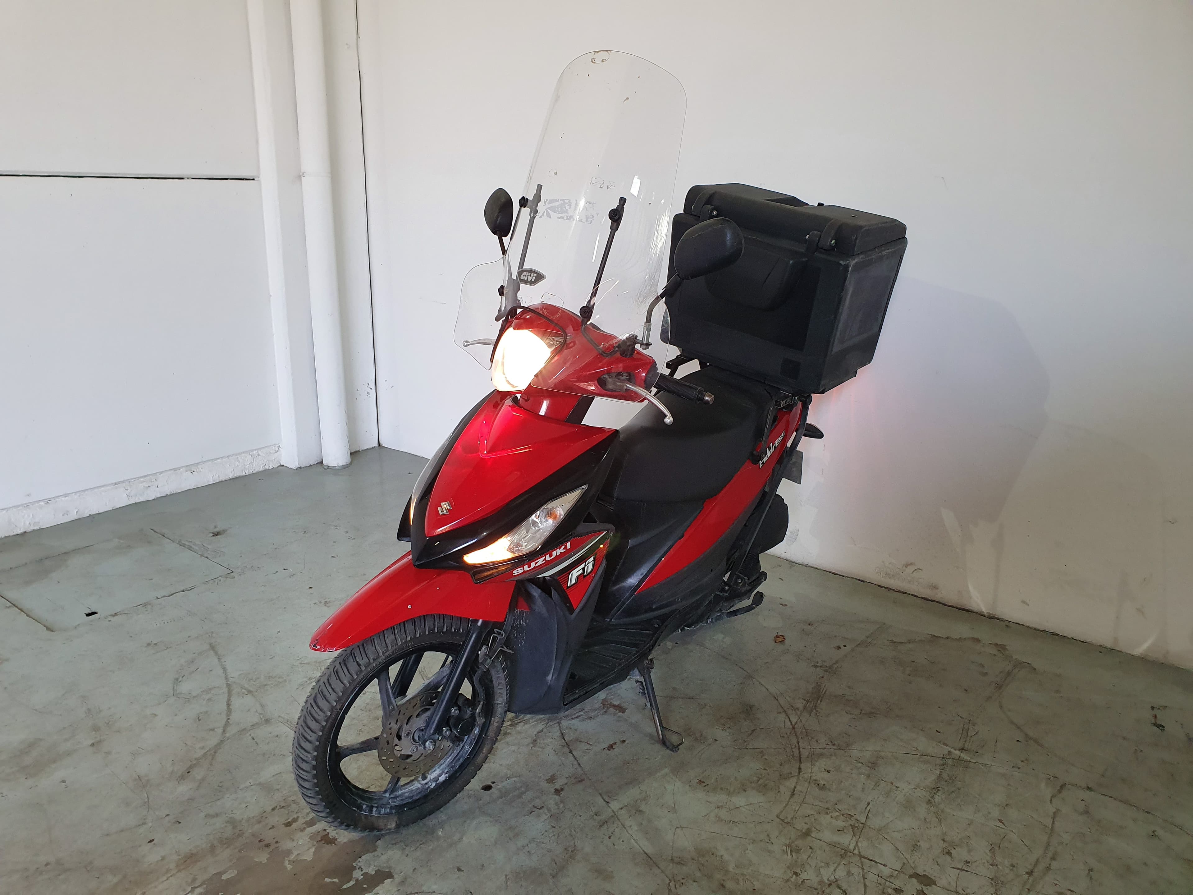 Motociclo Suzuki UK 110 Address · Ano 2015 — imagen 2
