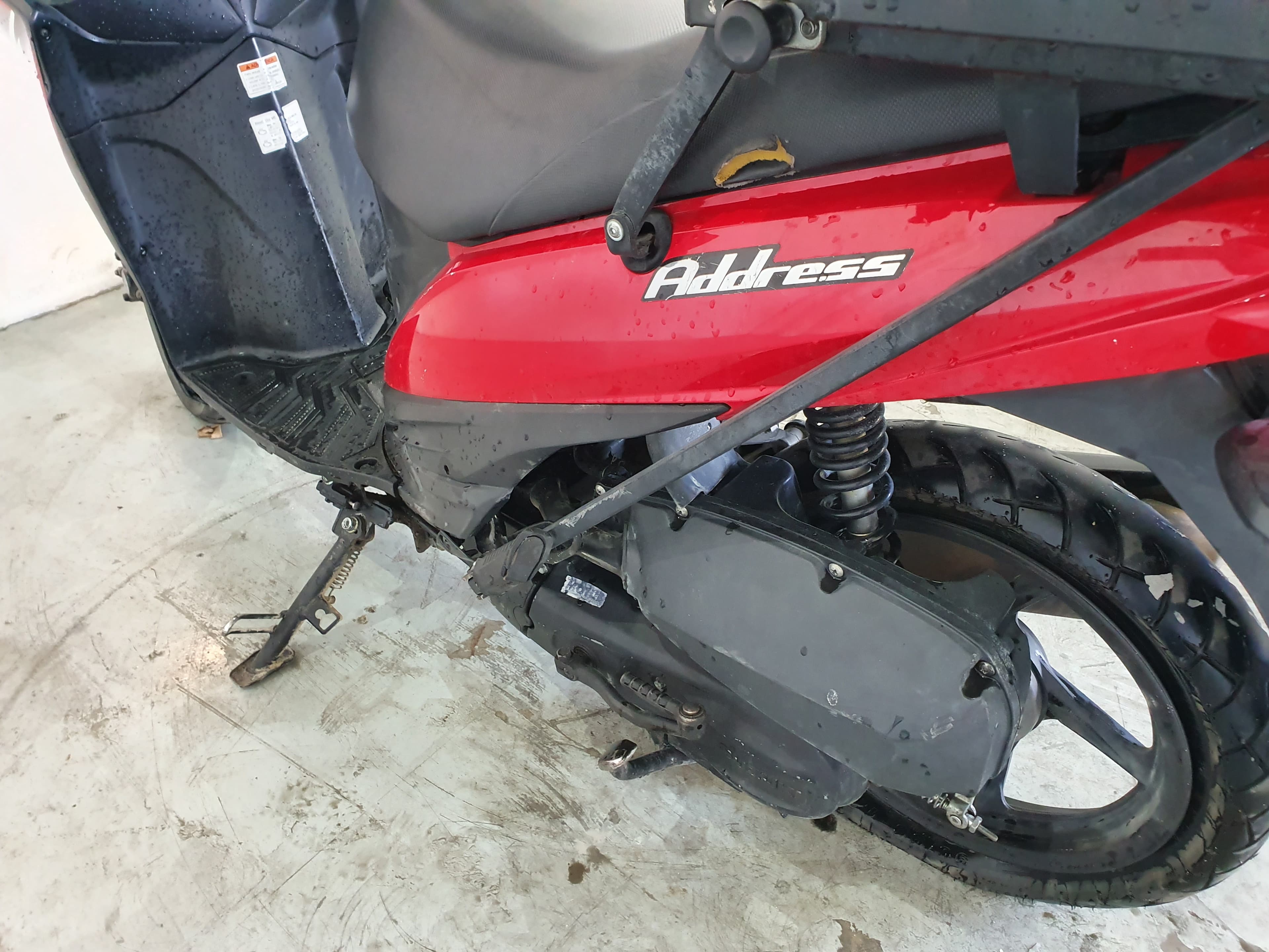 Motociclo Suzuki UK 110 Address · Ano 2016 — imagem 6
