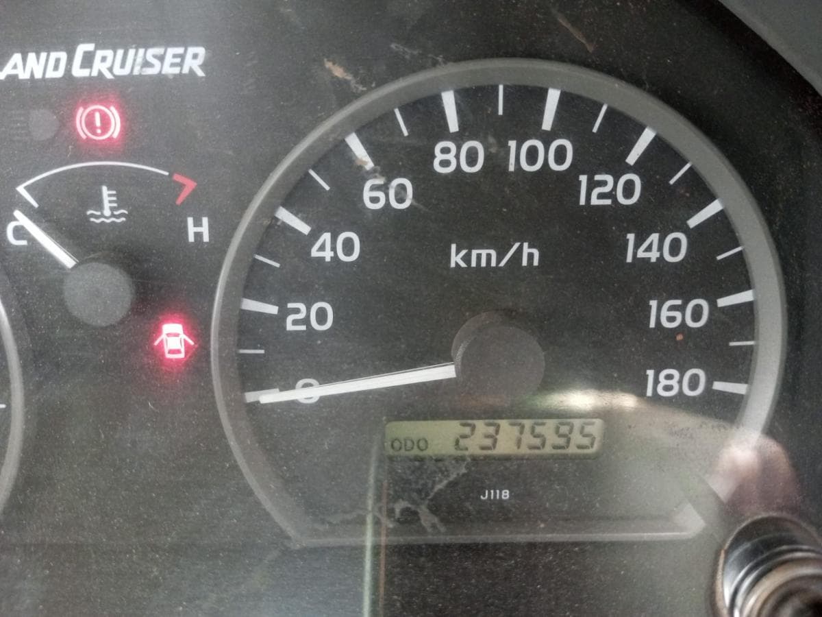 Toyota Land Cruiser · Ano 2014 — imagem 3