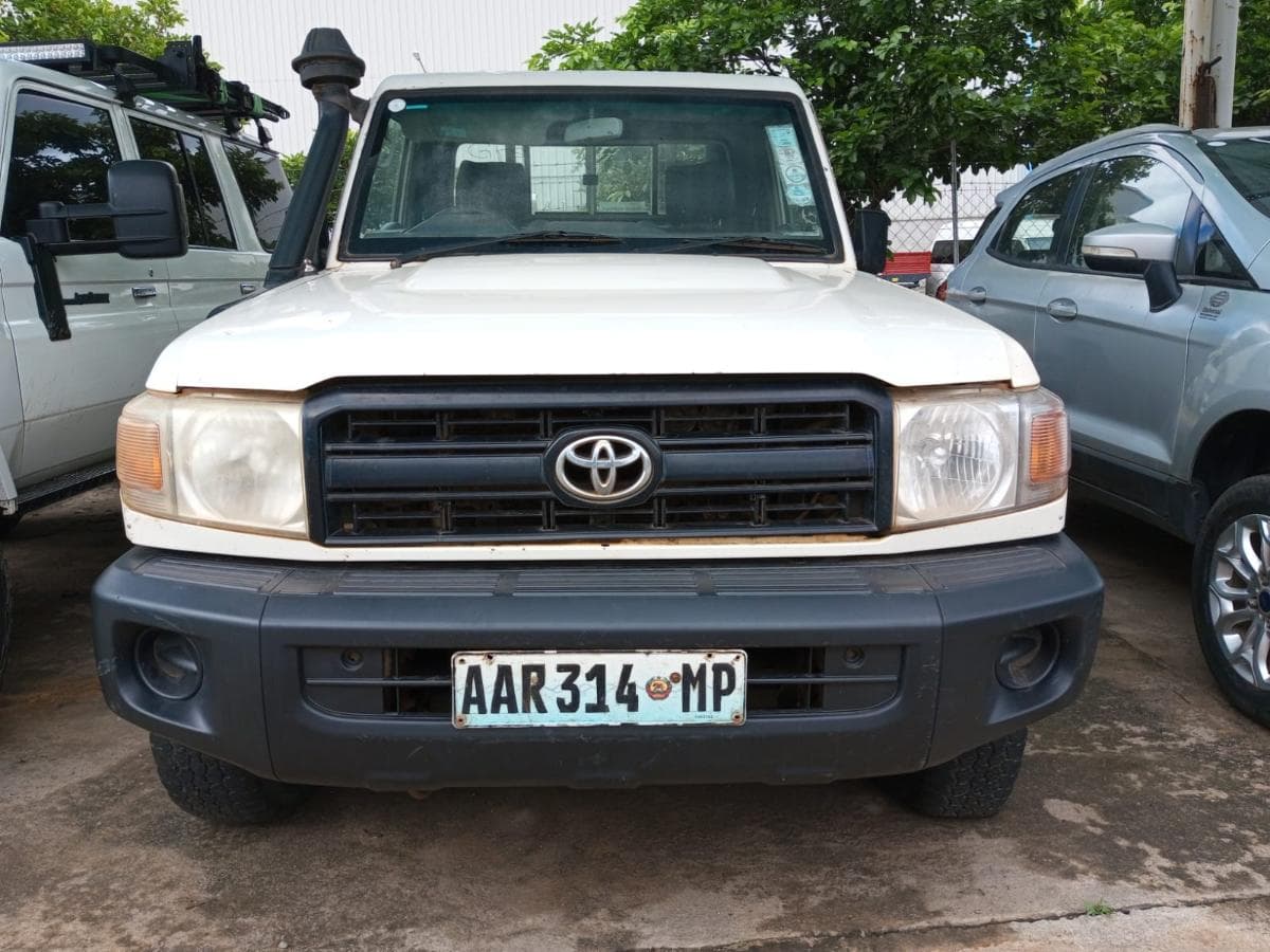 Toyota Land Cruiser · Ano 2010 — imagen 8