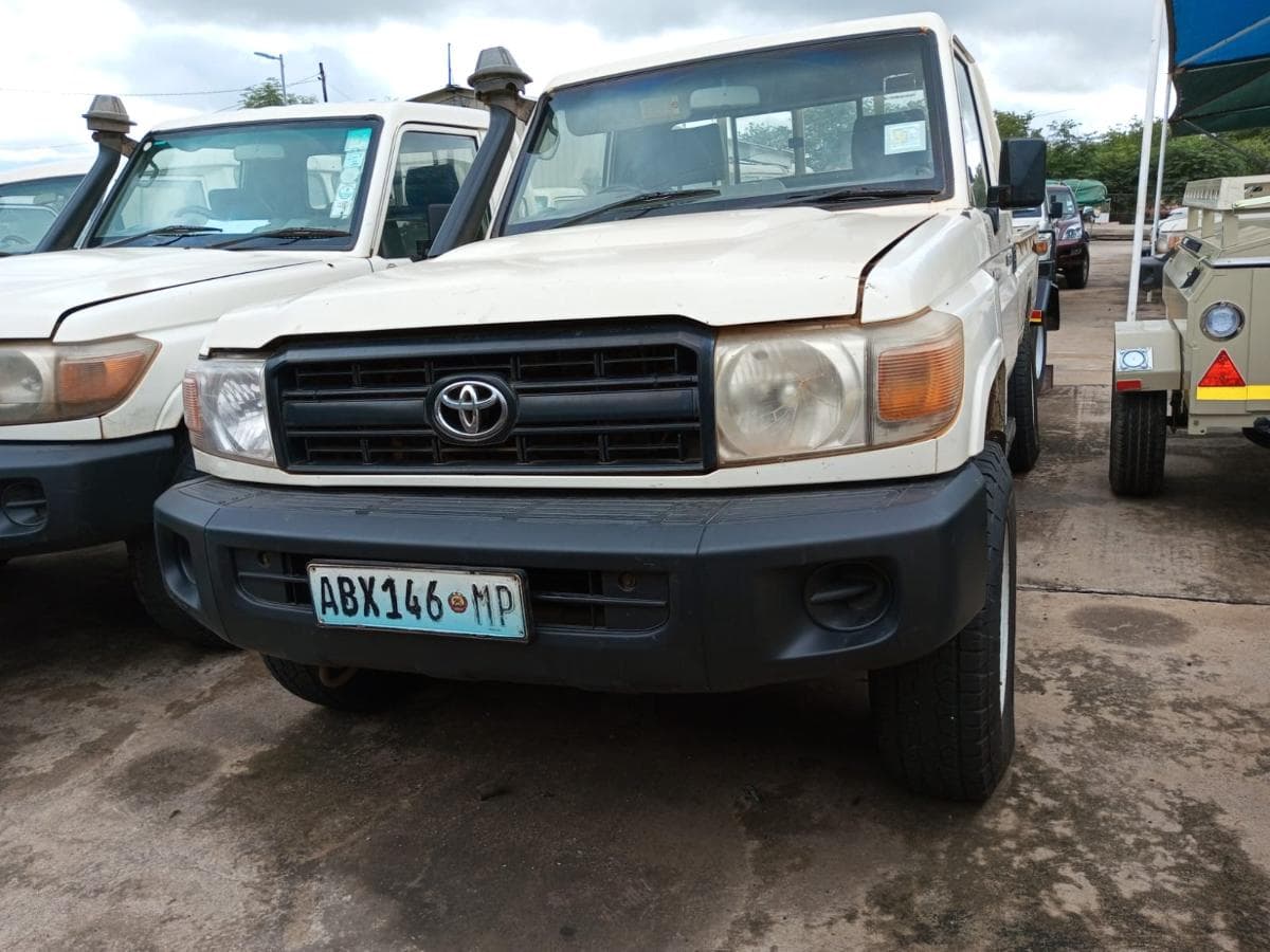 Toyota Land Cruiser · Ano 2012 — imagem 13