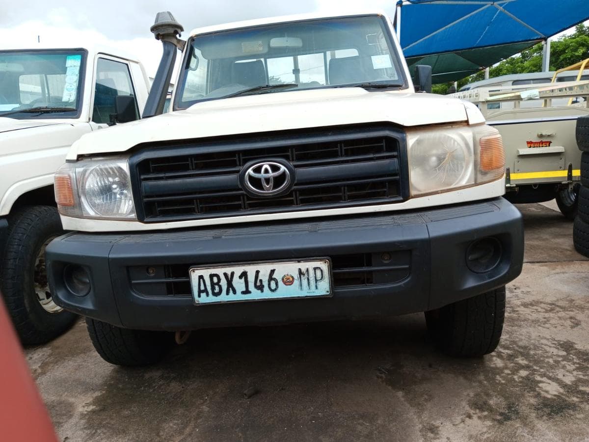 Toyota Land Cruiser · Ano 2012