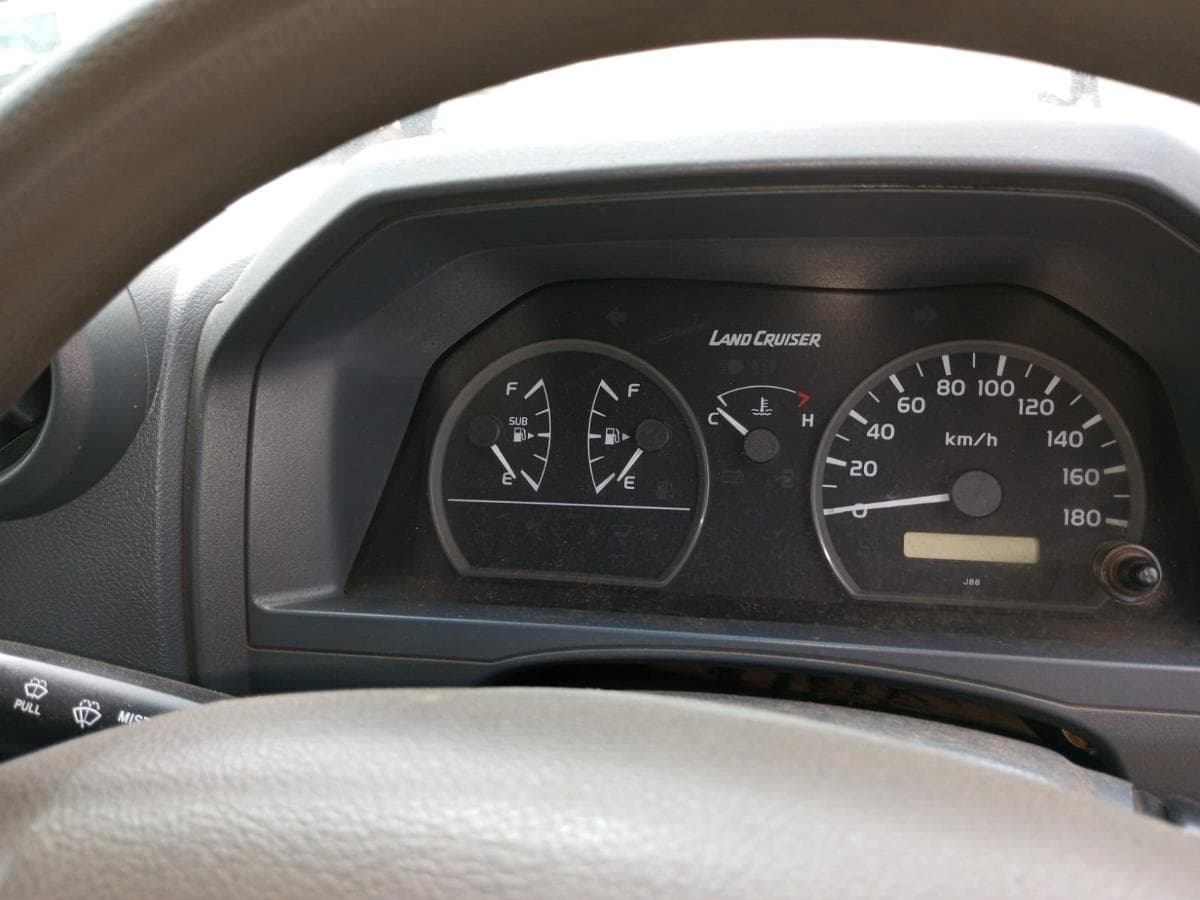 Toyota Land Cruiser · Ano 2012 — imagem 13