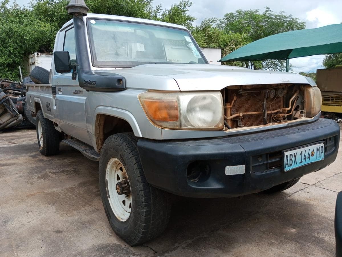 Toyota Land Cruiser · Ano 2012 — imagem 4