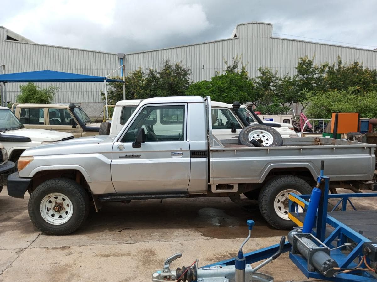 Toyota Land Cruiser · Ano 2012 — imagem 11