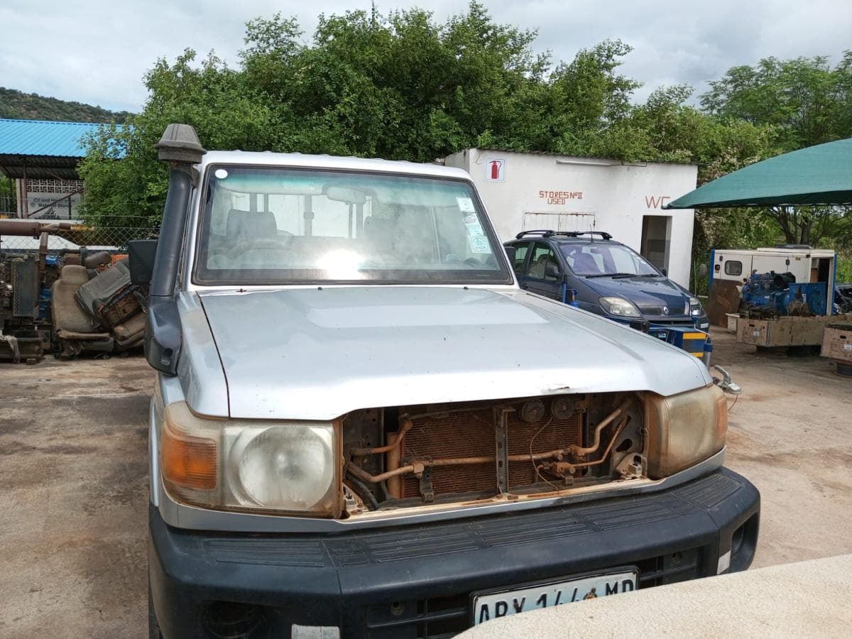 Toyota Land Cruiser · Ano 2012 — imagem 16
