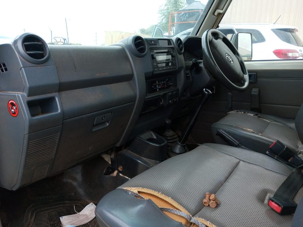 Toyota Land Cruiser · Año 2014 — imagen 8