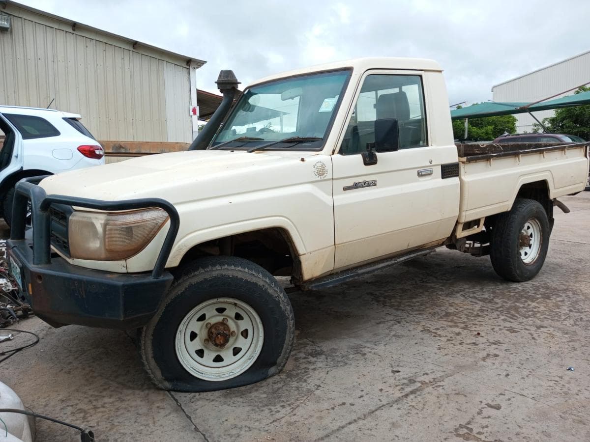 Toyota Land Cruiser · Ano 2014