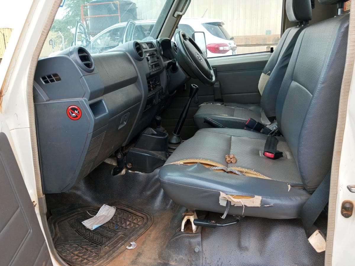Toyota Land Cruiser · Año 2014 — imagen 7