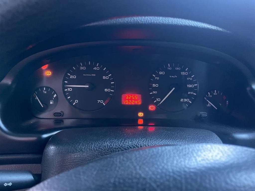 Peugeot 406  · Ano 1999 — imagem 3