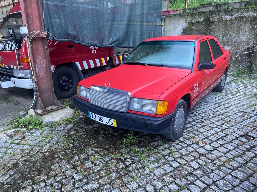 Mercedes-Benz 190D 2.2 · Ano 1994 — imagen 2