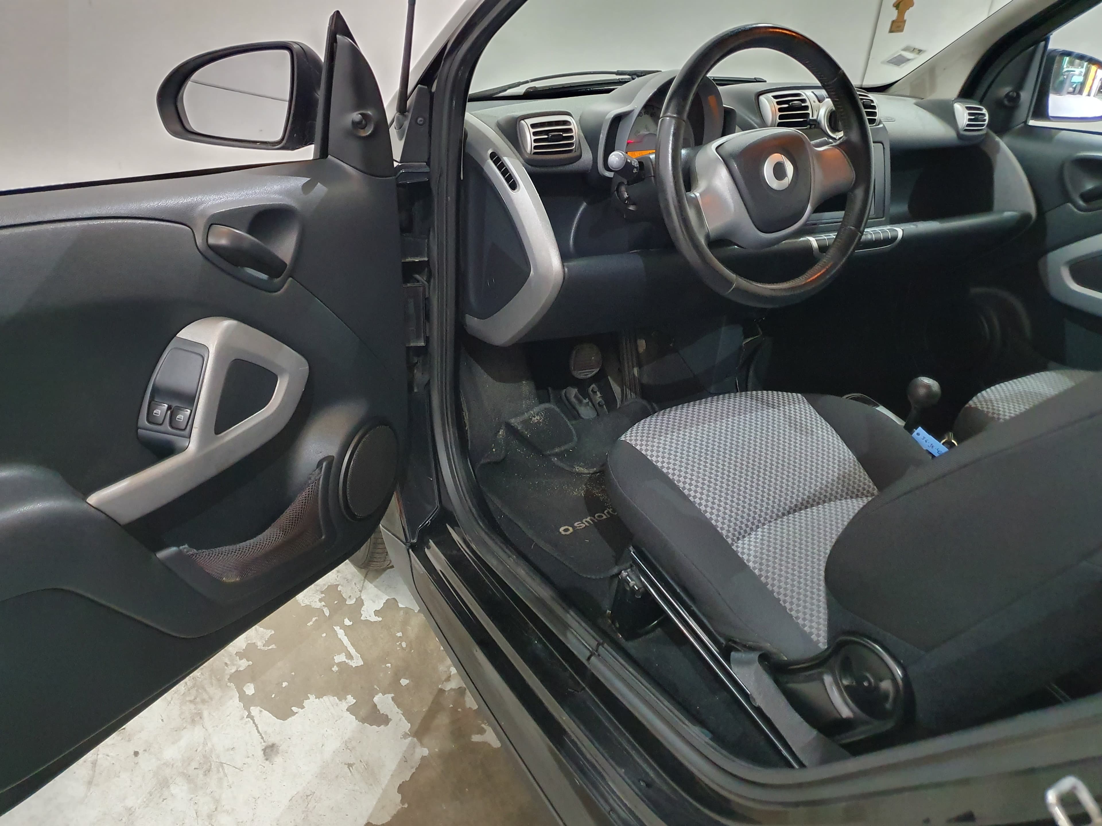 Smart Fortwo Coupé CDI · Ano 2009 — imagem 22