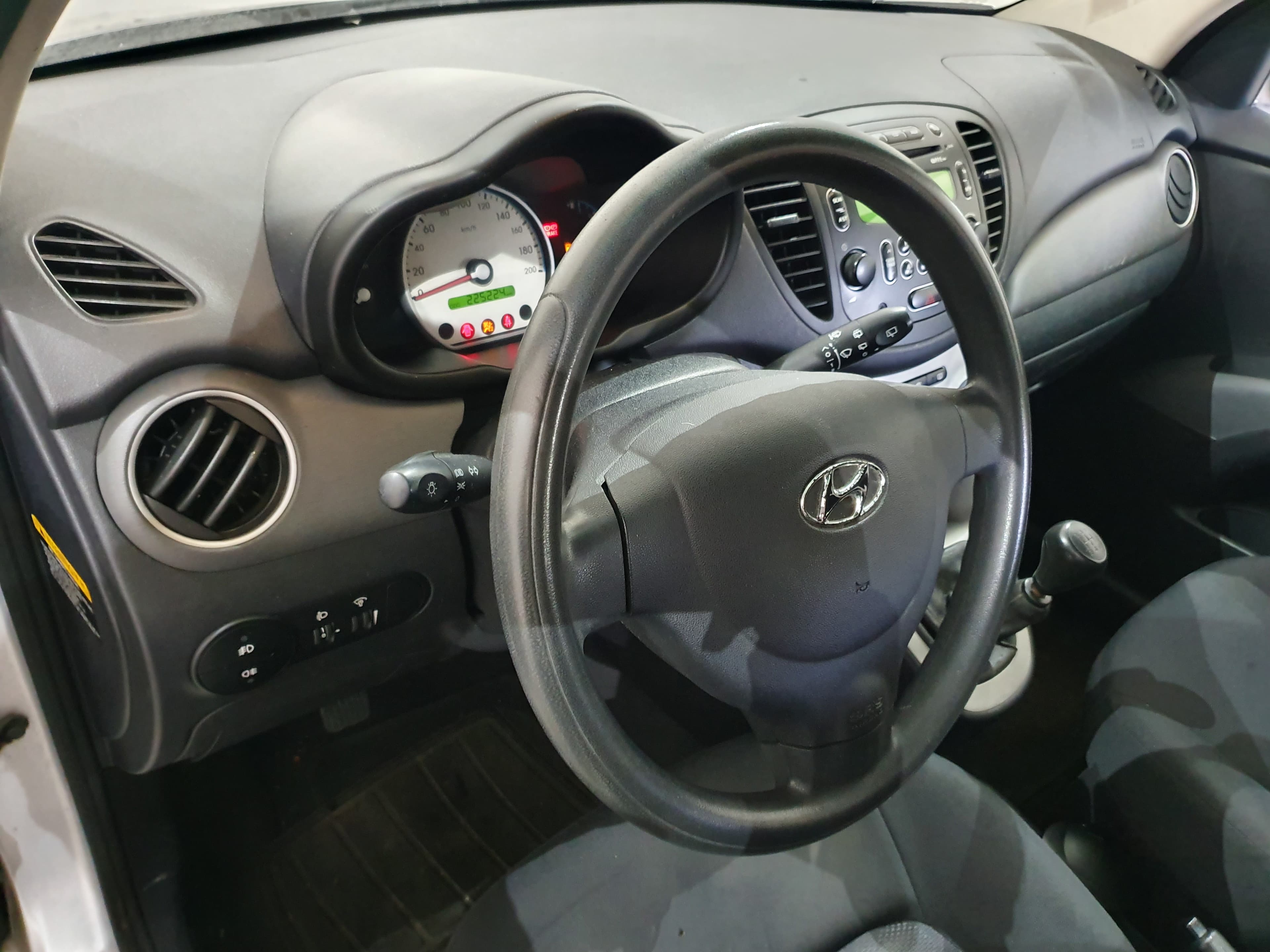 Hyundai i10 · Ano 2009 — imagen 32