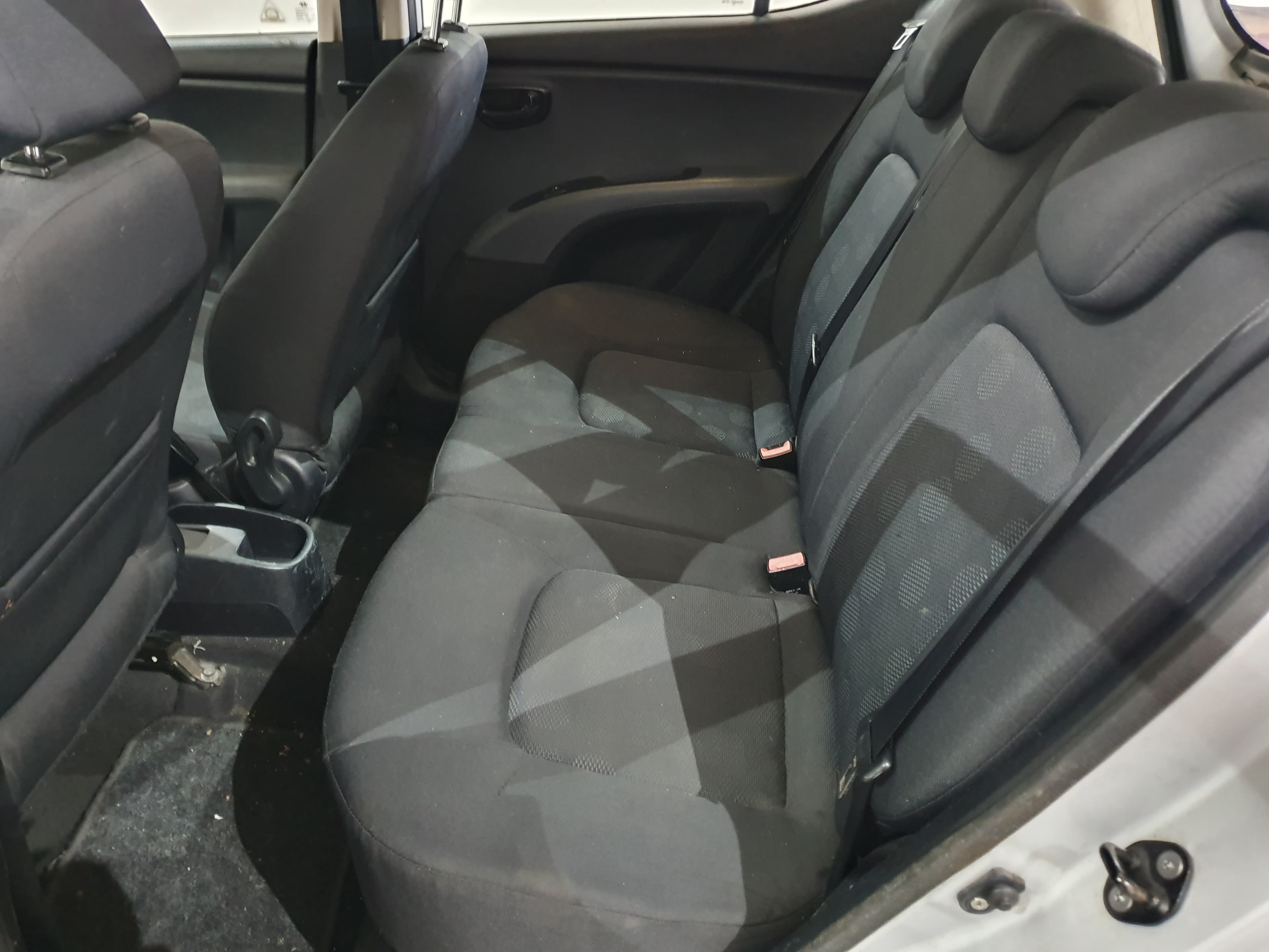 Hyundai i10 · Ano 2009 — imagen 27