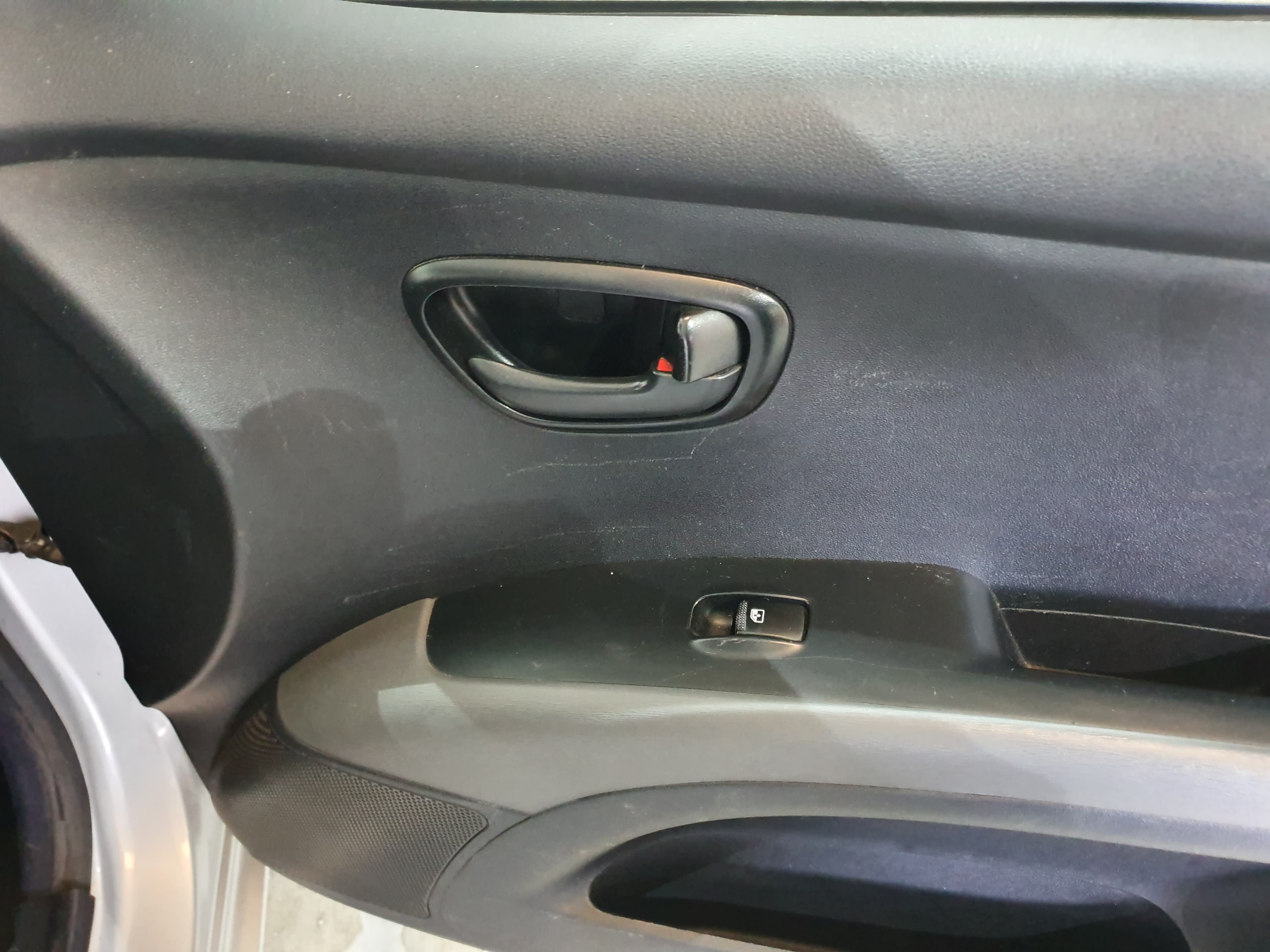 Hyundai i10 · Ano 2009 — imagen 23