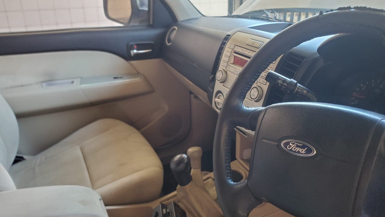 Ford Everest · Ano 2011 — imagen 5