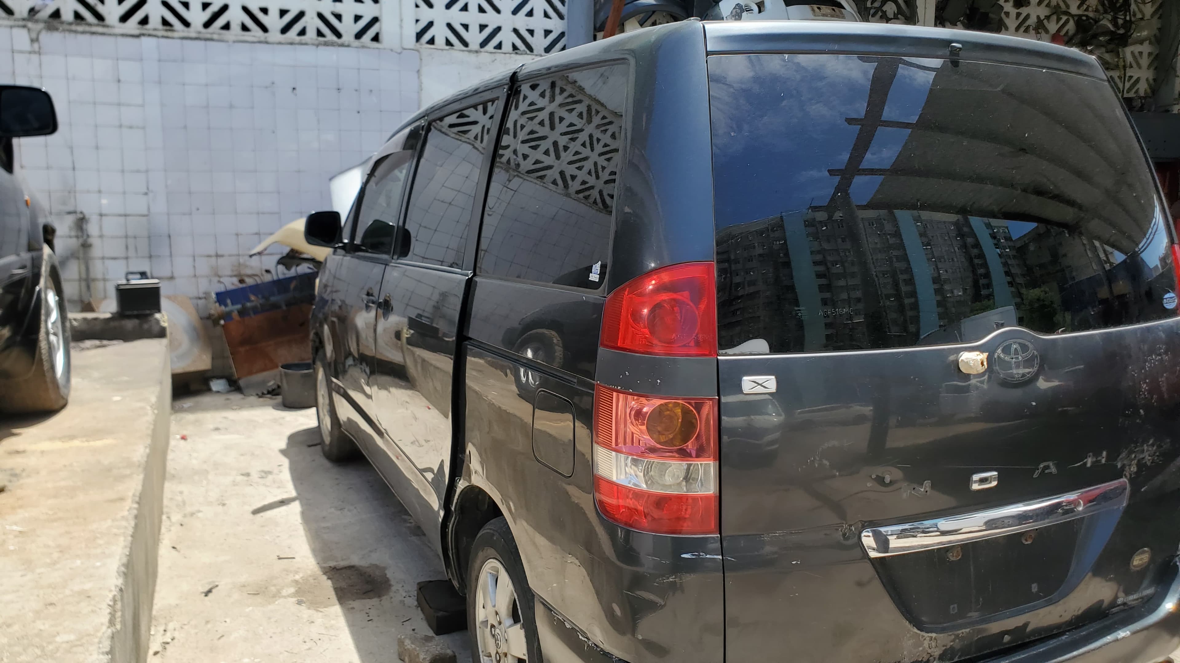 Toyota Noah · Ano 2002 — imagem 4