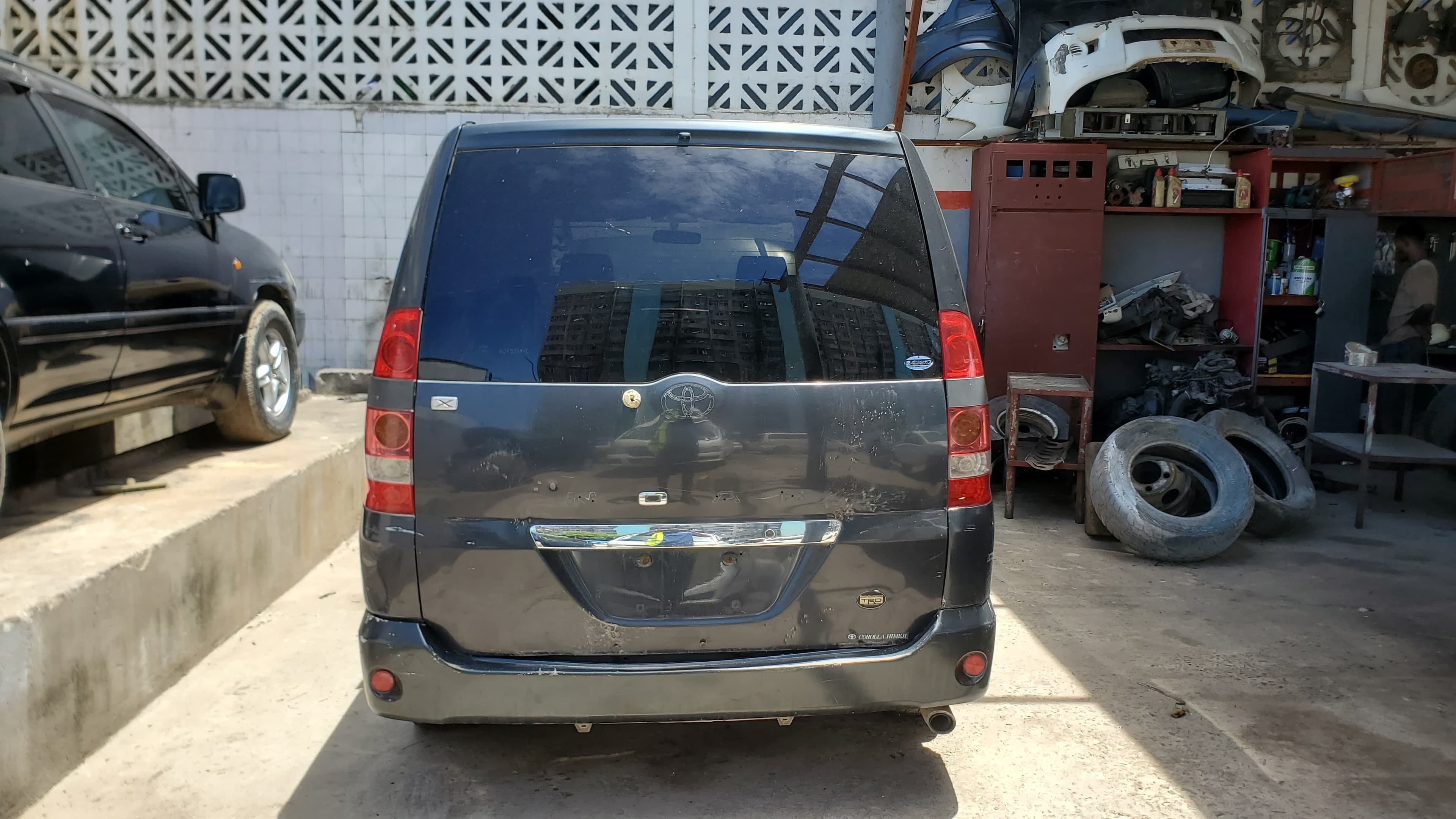 Toyota Noah · Ano 2002 — imagem 6
