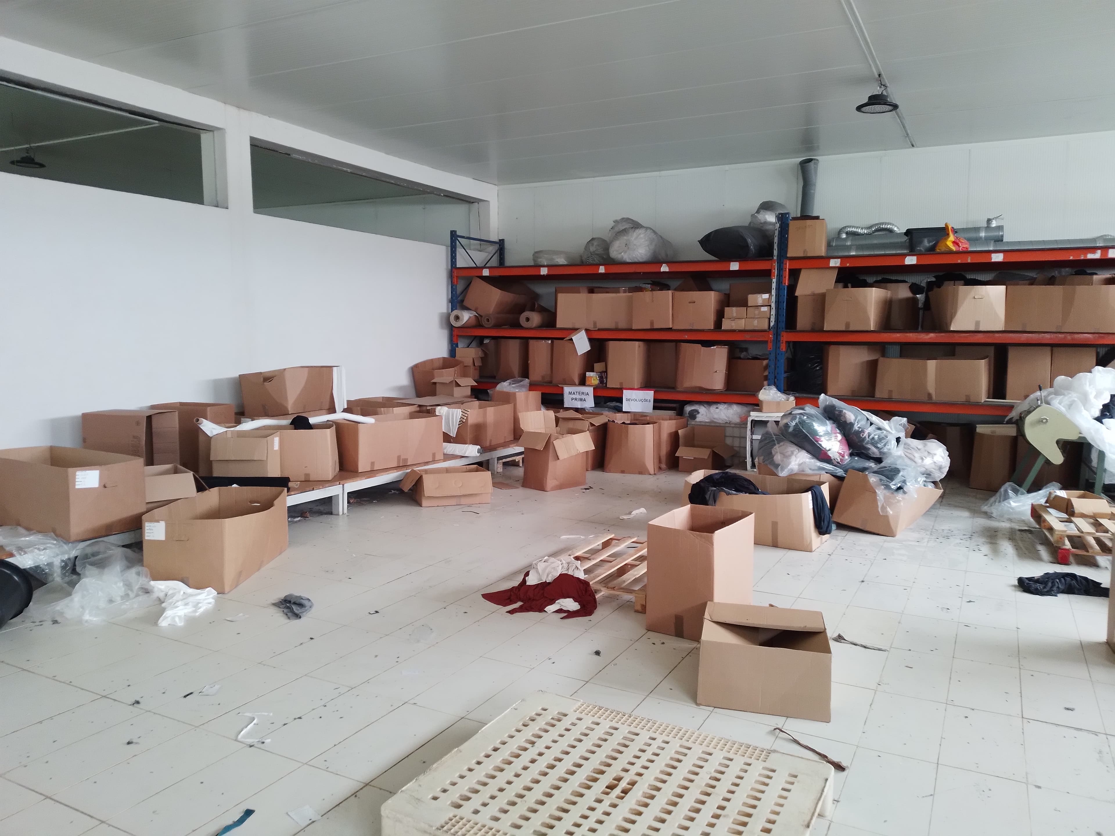 Estanteria · Equipamento Escritório · Diversos — imagem 25