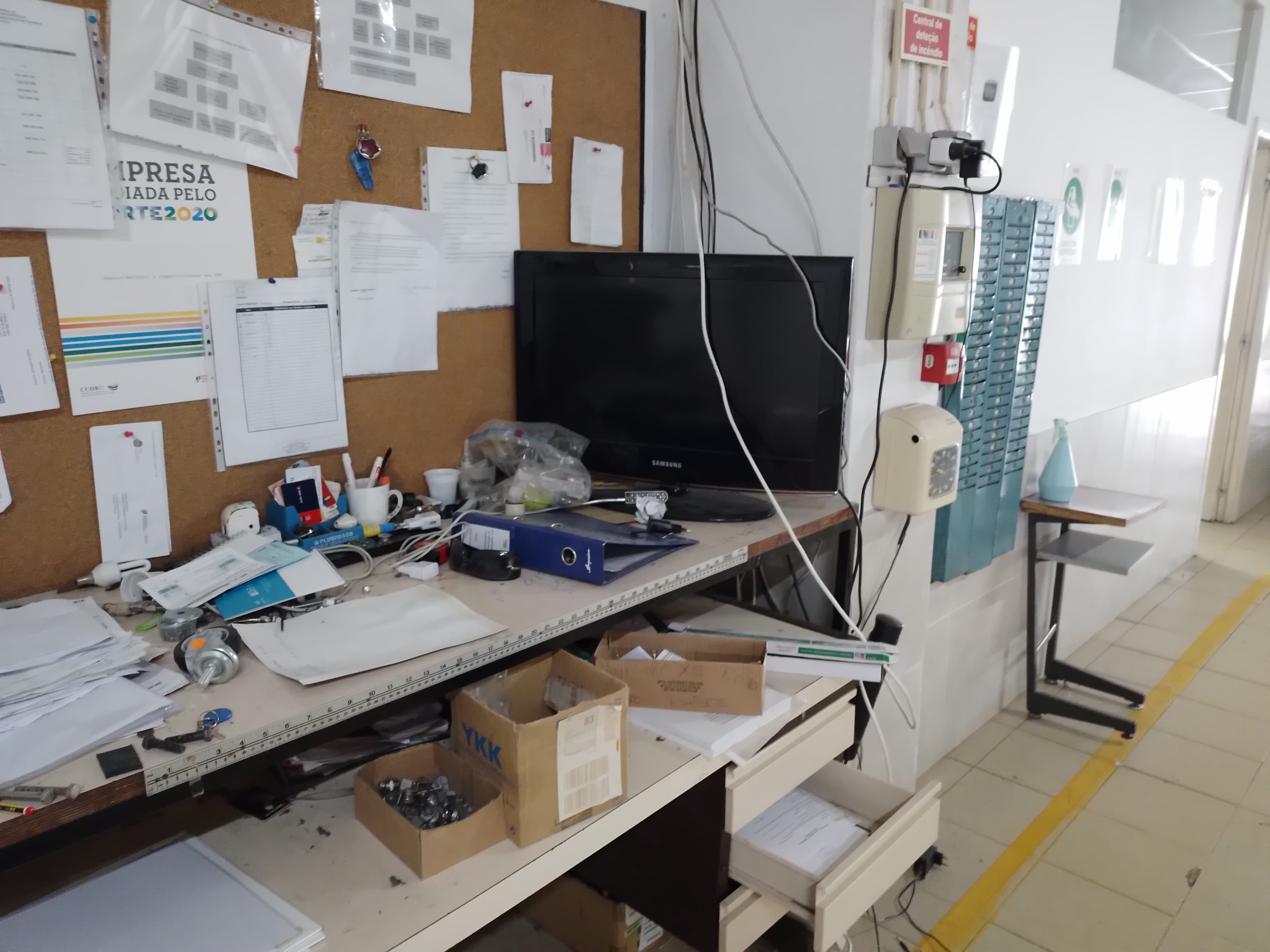 Estanteria · Equipamento Escritório · Diversos — imagem 31