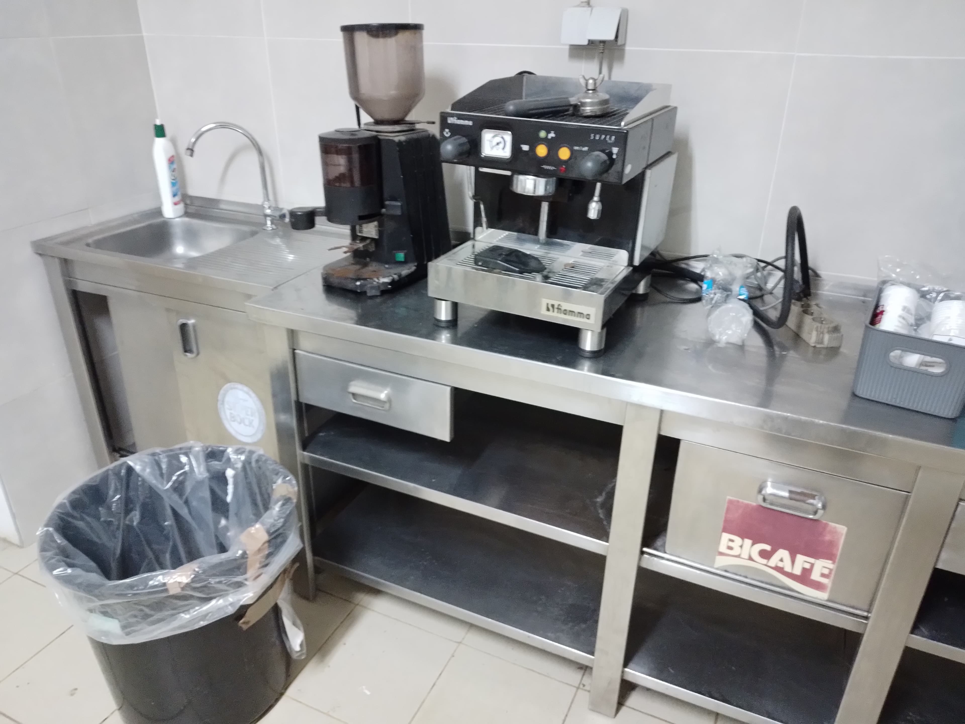 Estanteria · Equipamento Escritório · Diversos — imagem 51