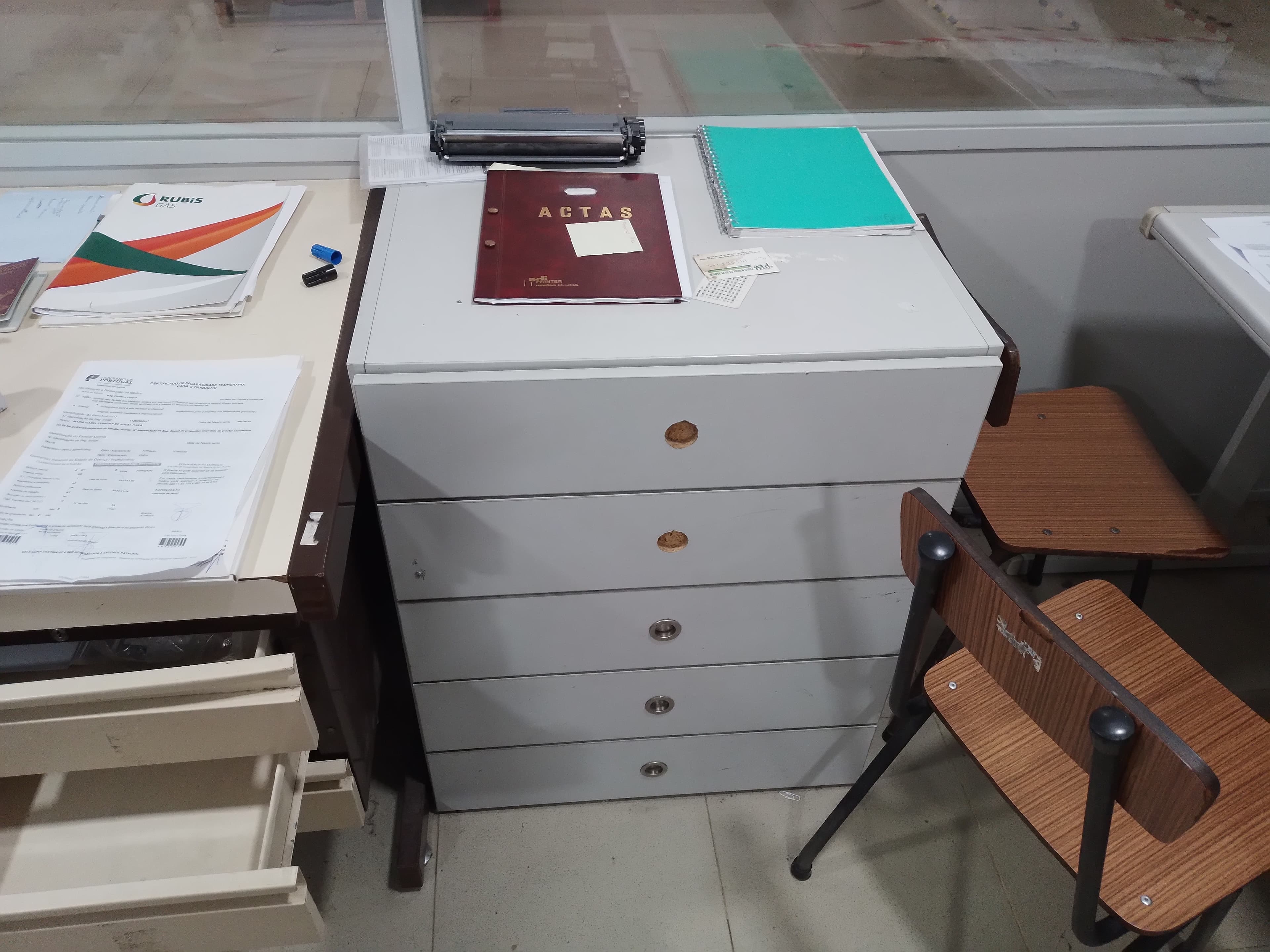 Estanteria · Equipamento Escritório · Diversos — imagem 33