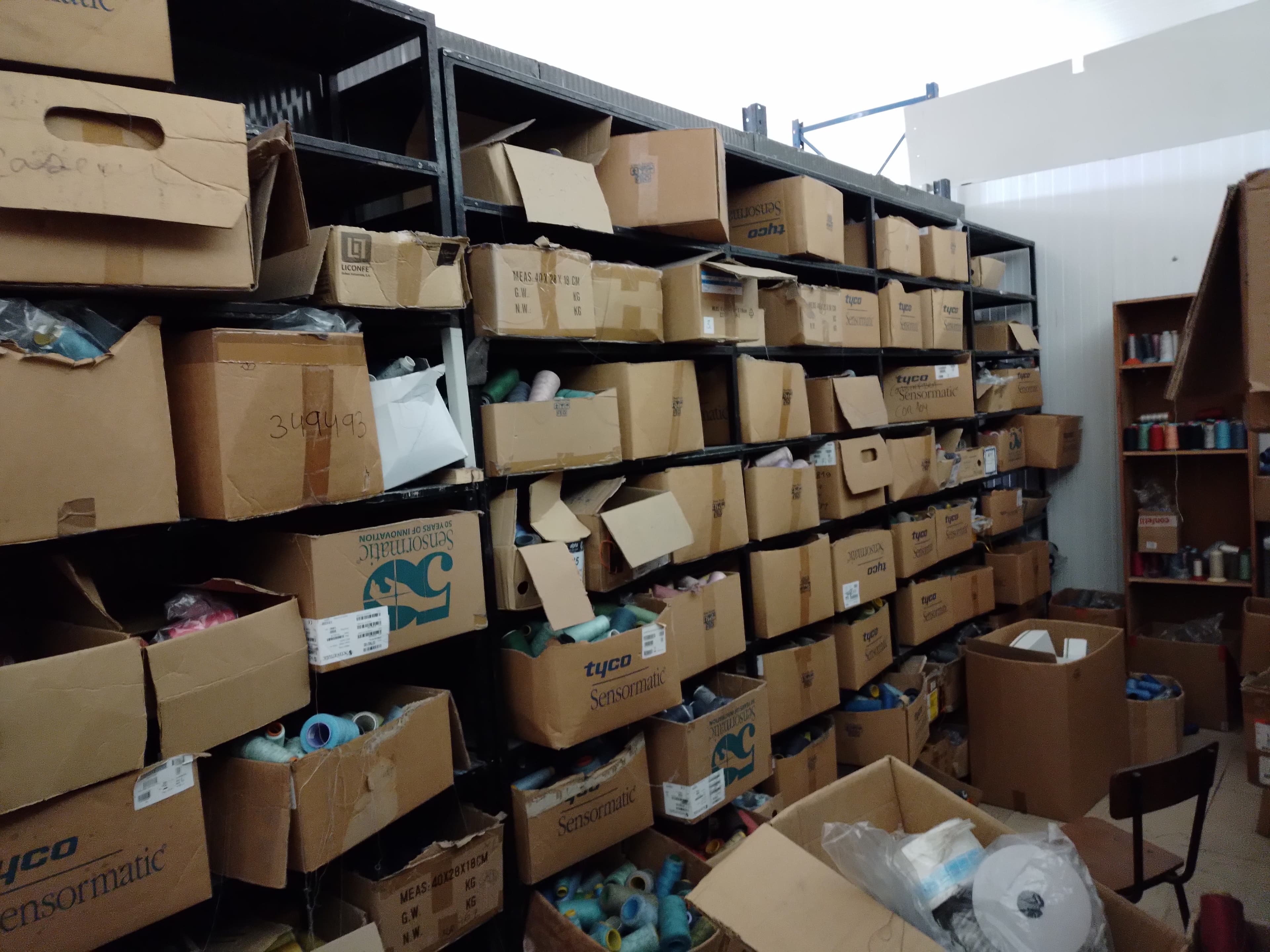 Estanteria · Equipamento Escritório · Diversos — imagem 27