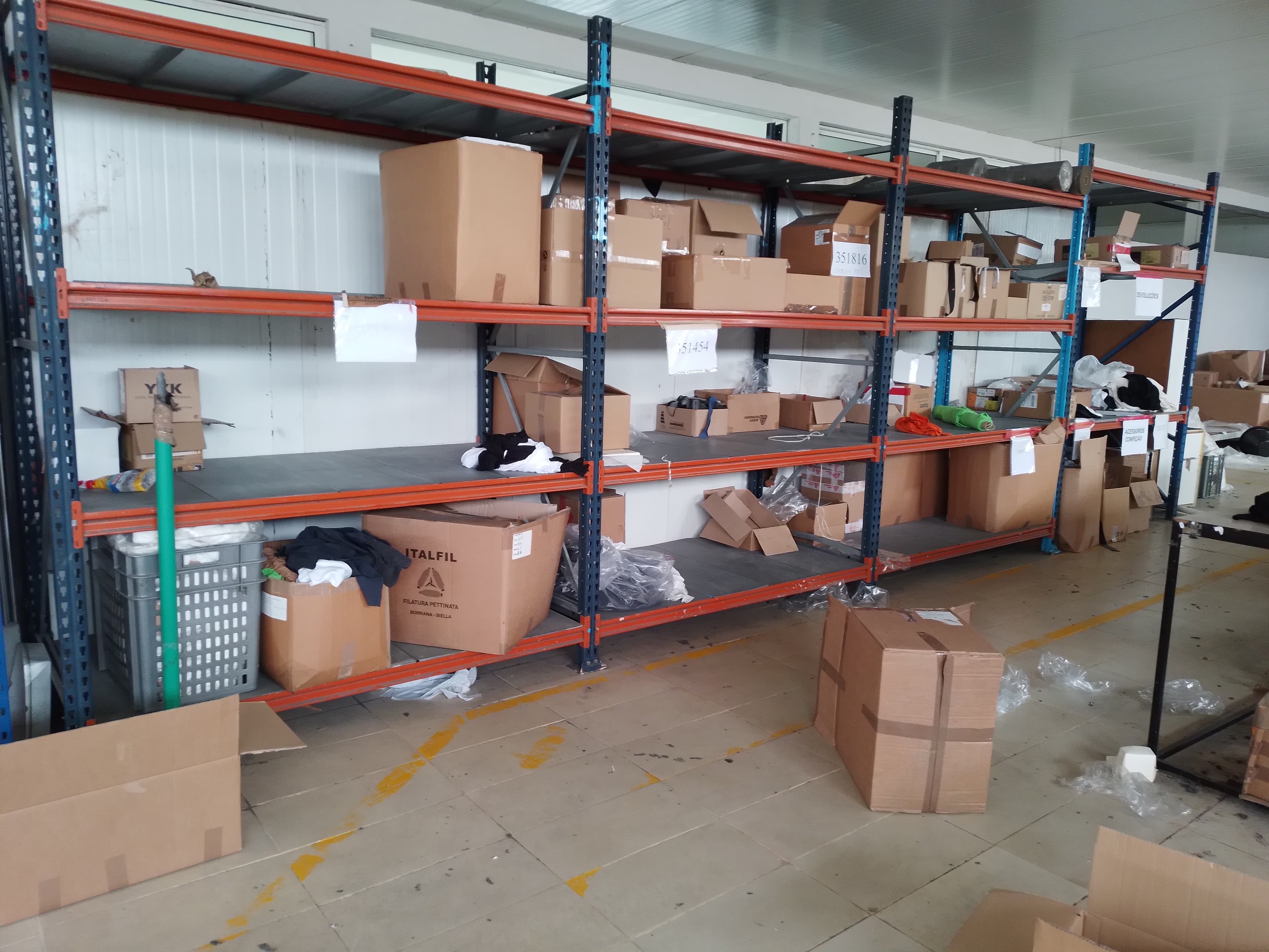Estanteria · Equipamento Escritório · Diversos — imagem 23