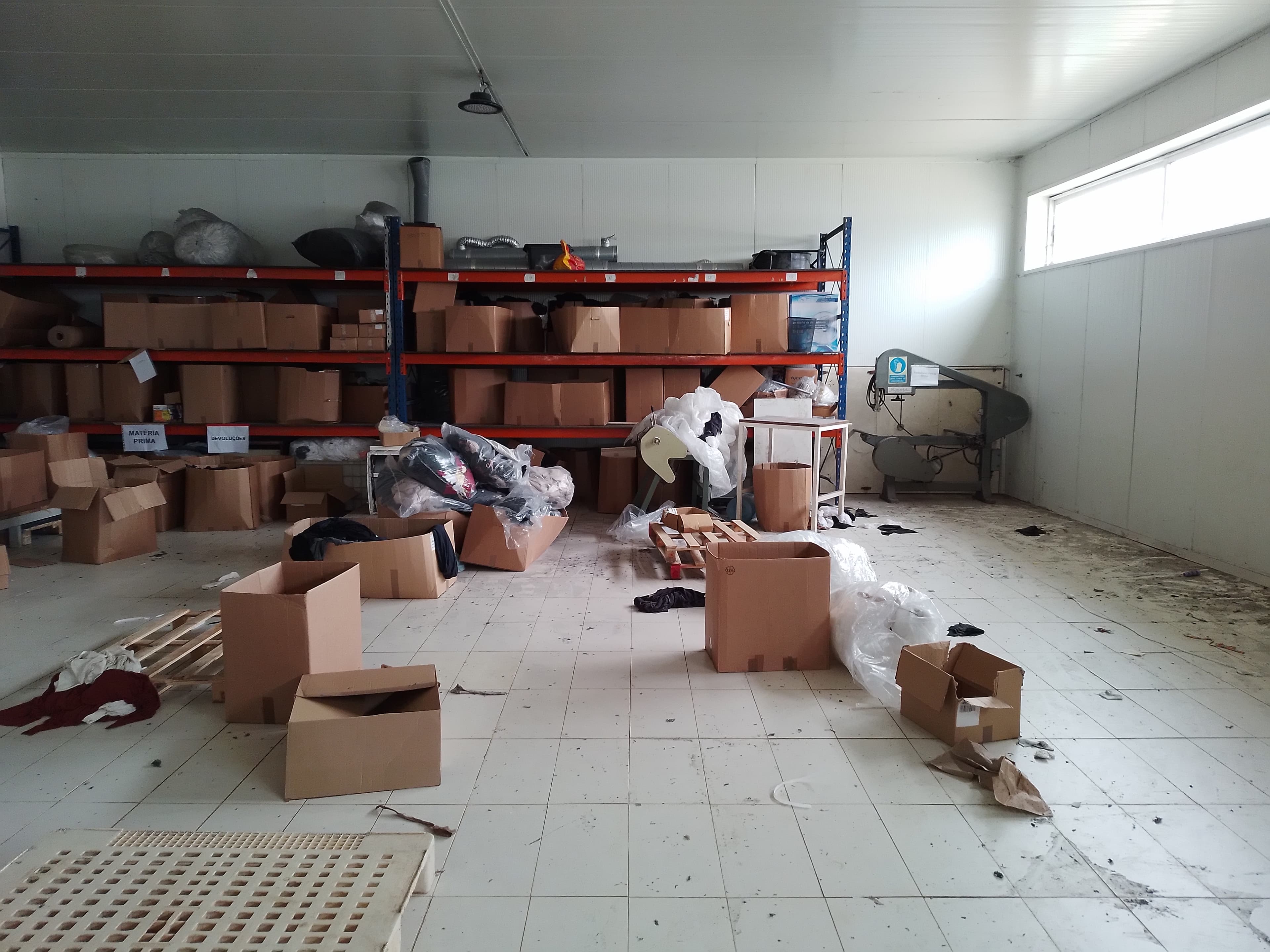 Estanteria · Equipamento Escritório · Diversos — imagem 26