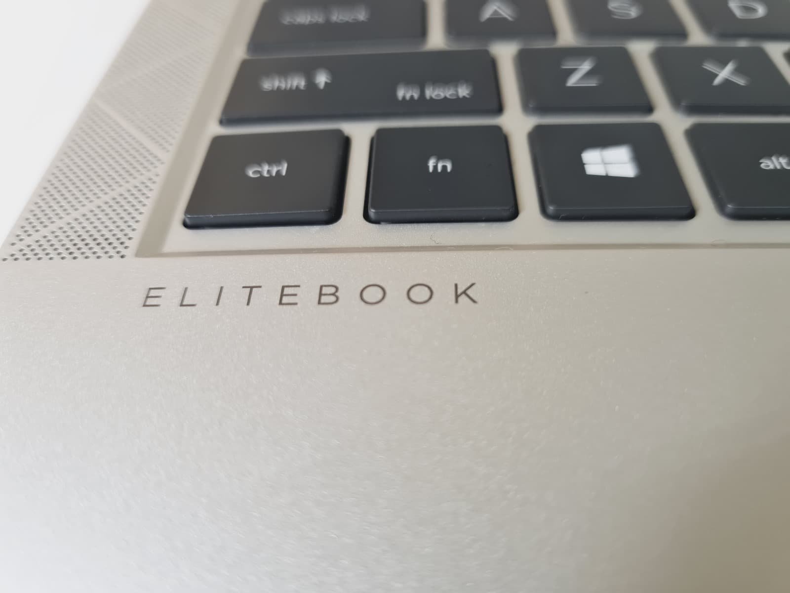 Portátil HP EliteBook 830 G7 — imagem 4