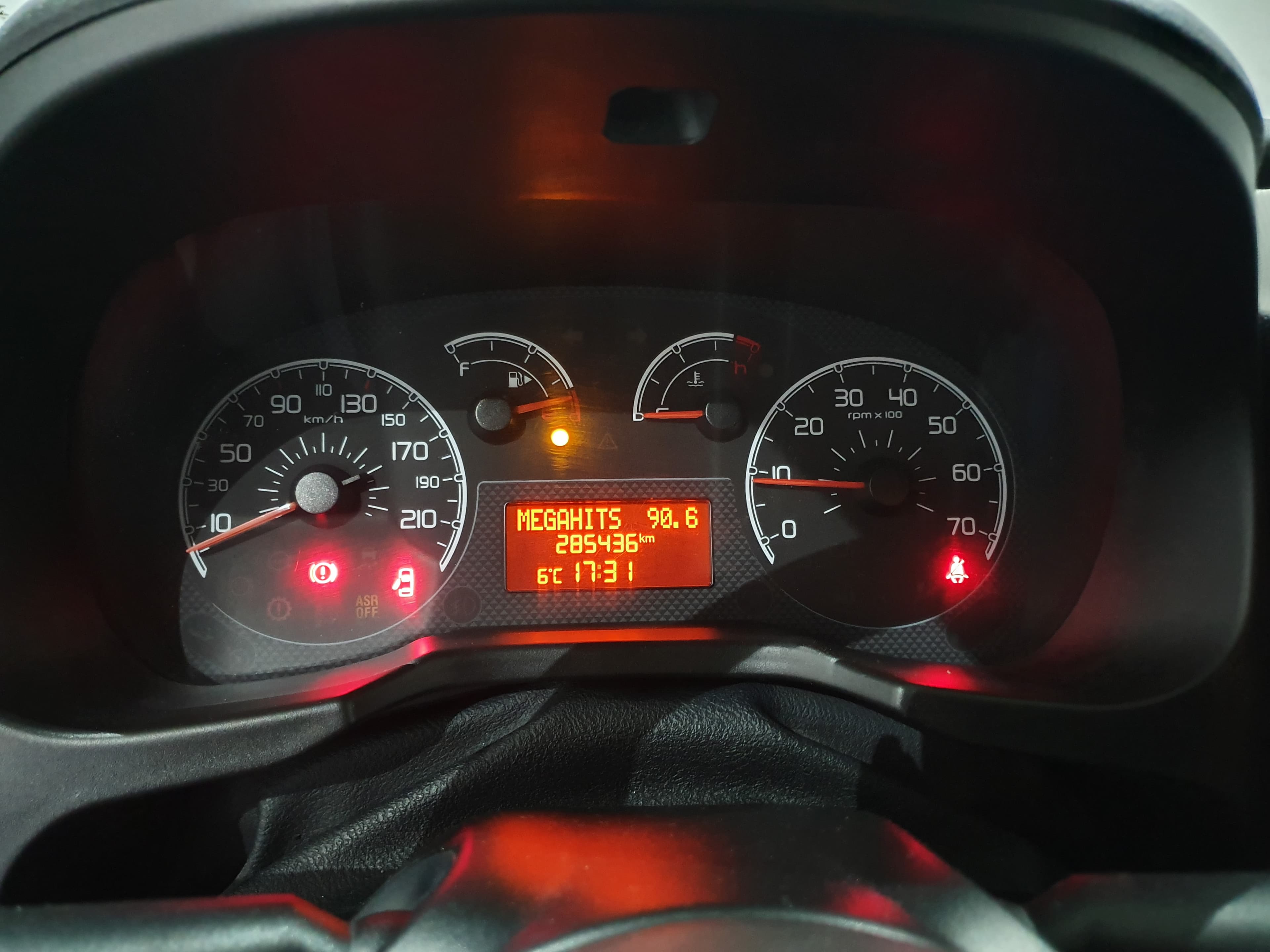 Peugeot Bipper · Ano 2015 — imagen 31