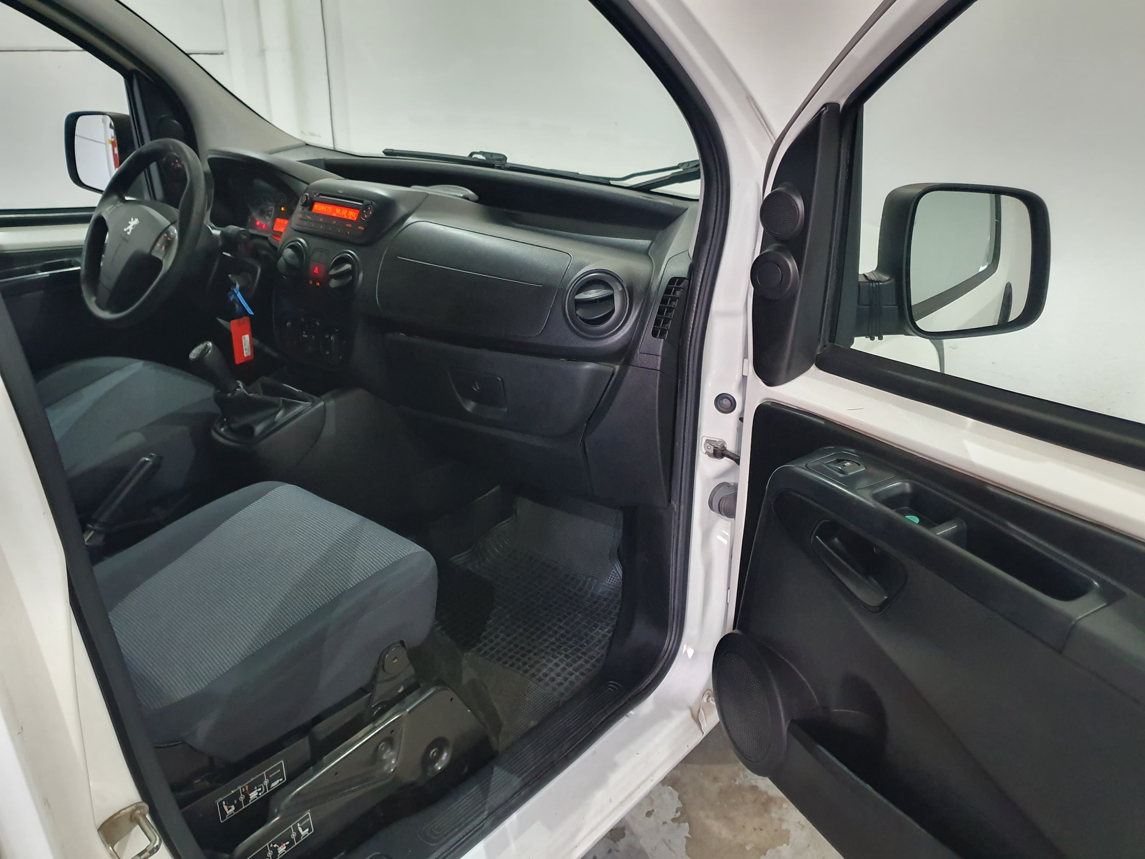 Peugeot Bipper · Ano 2015 — imagen 21
