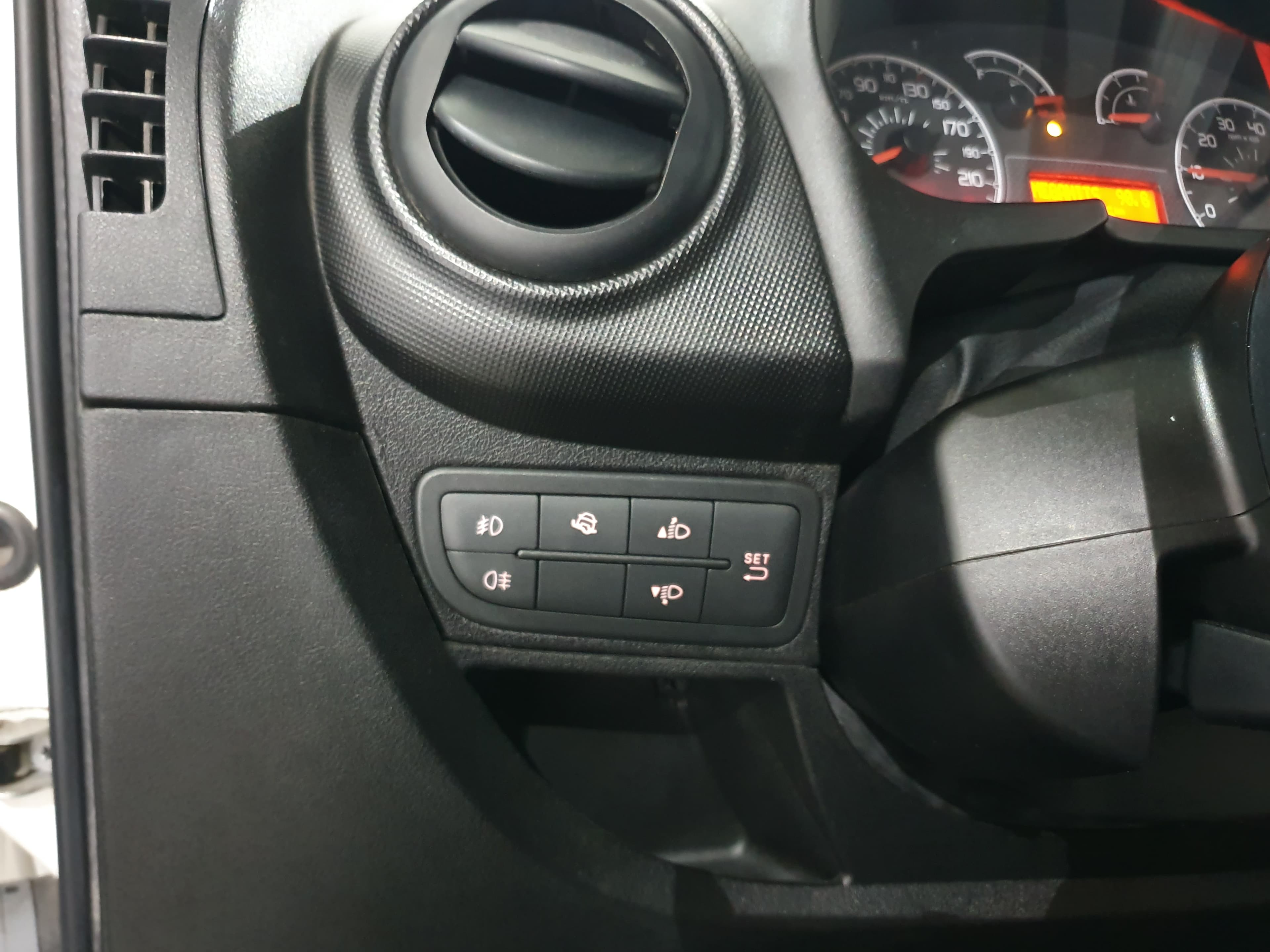 Peugeot Bipper · Ano 2015 — imagen 34