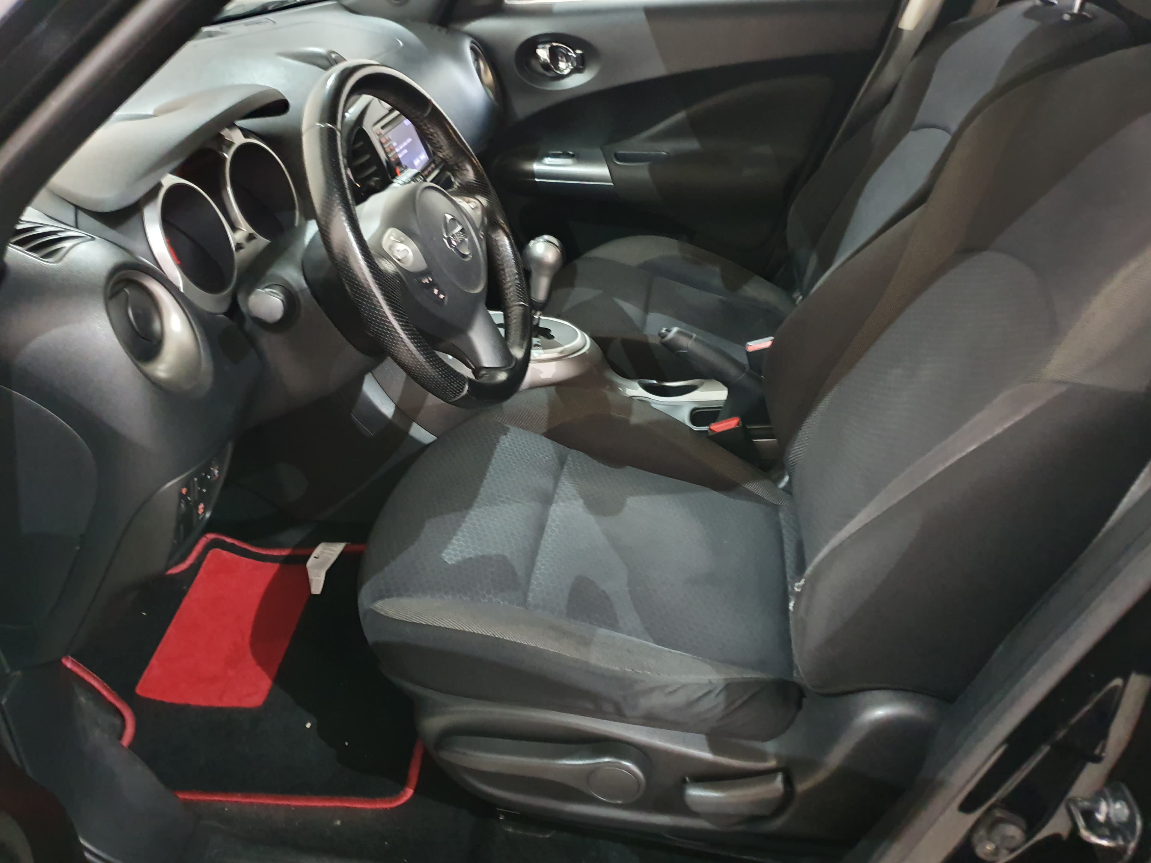 Nissan Juke 1.6 T 4x4 M-CVT · Ano 2011 — imagem 34