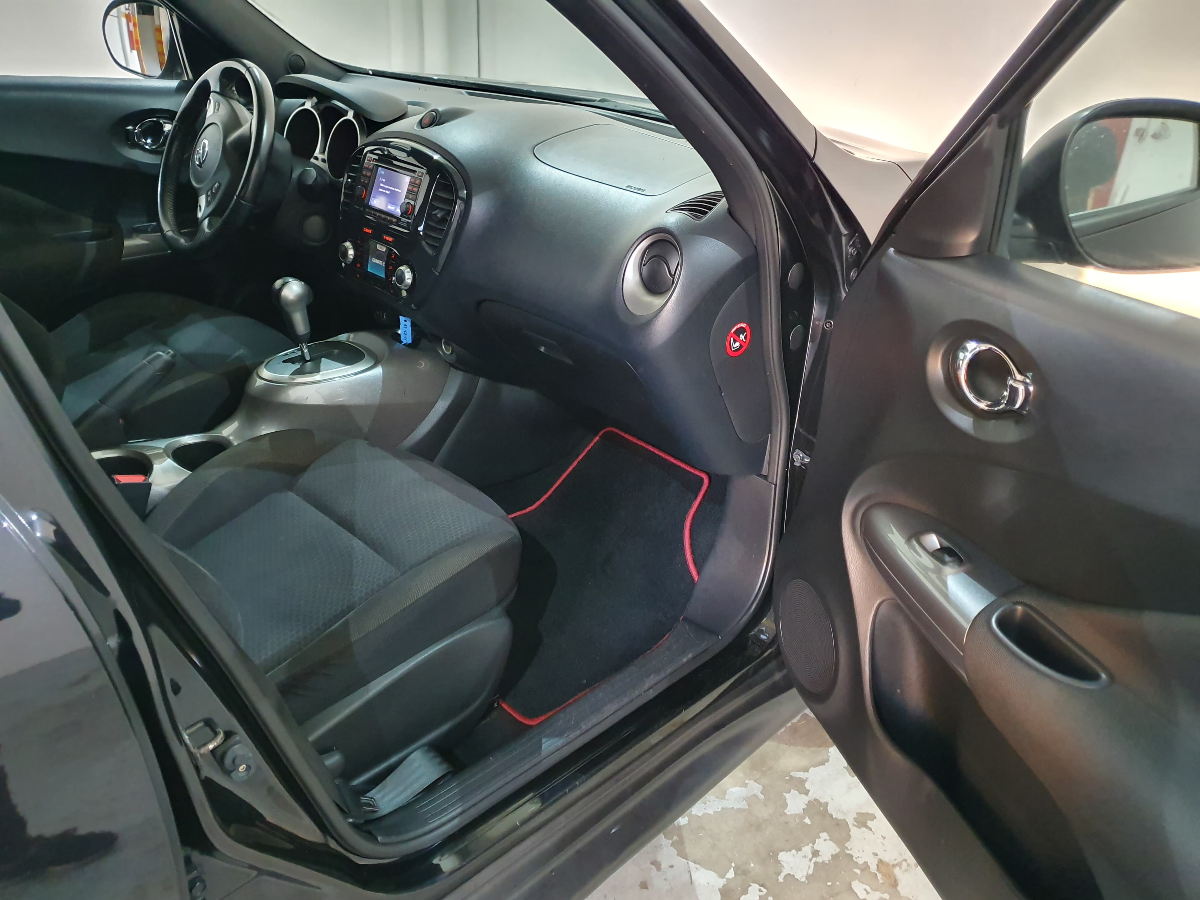 Nissan Juke 1.6 T 4x4 M-CVT · Ano 2011 — imagem 26