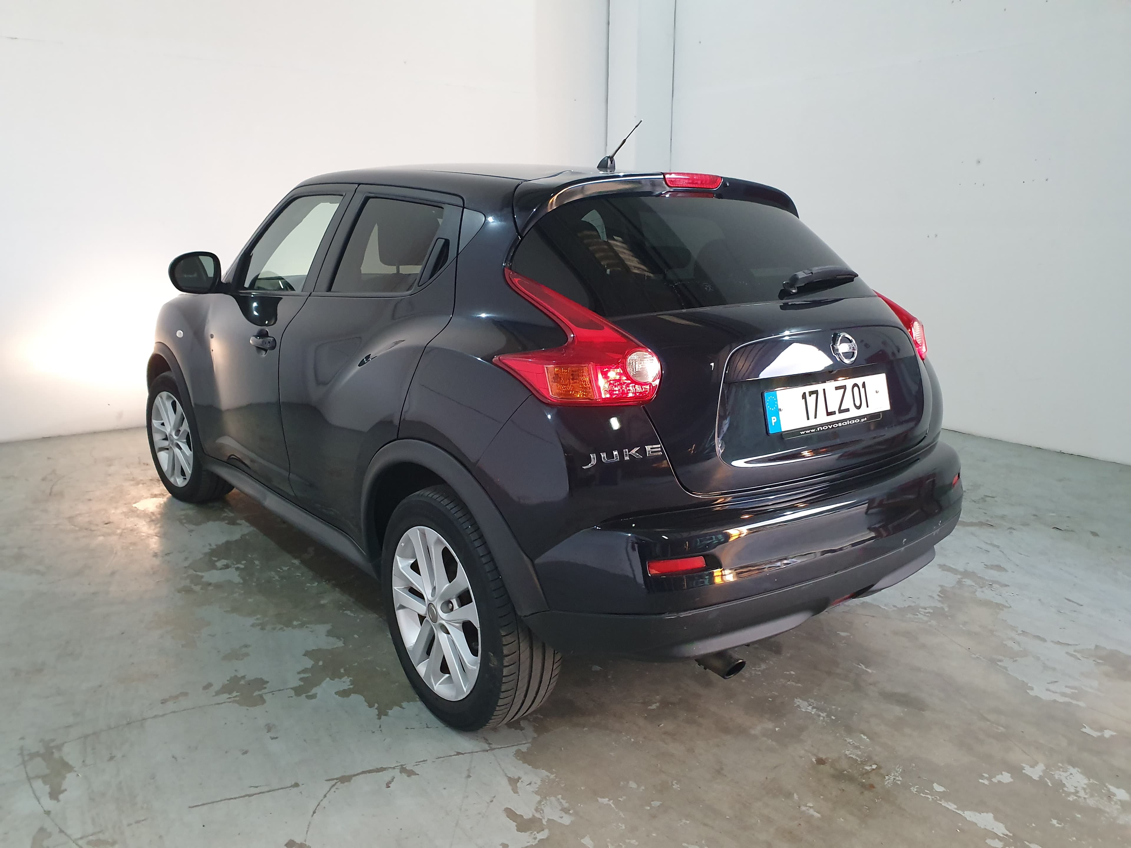 Nissan Juke 1.6 T 4x4 M-CVT · Ano 2011 — imagem 4