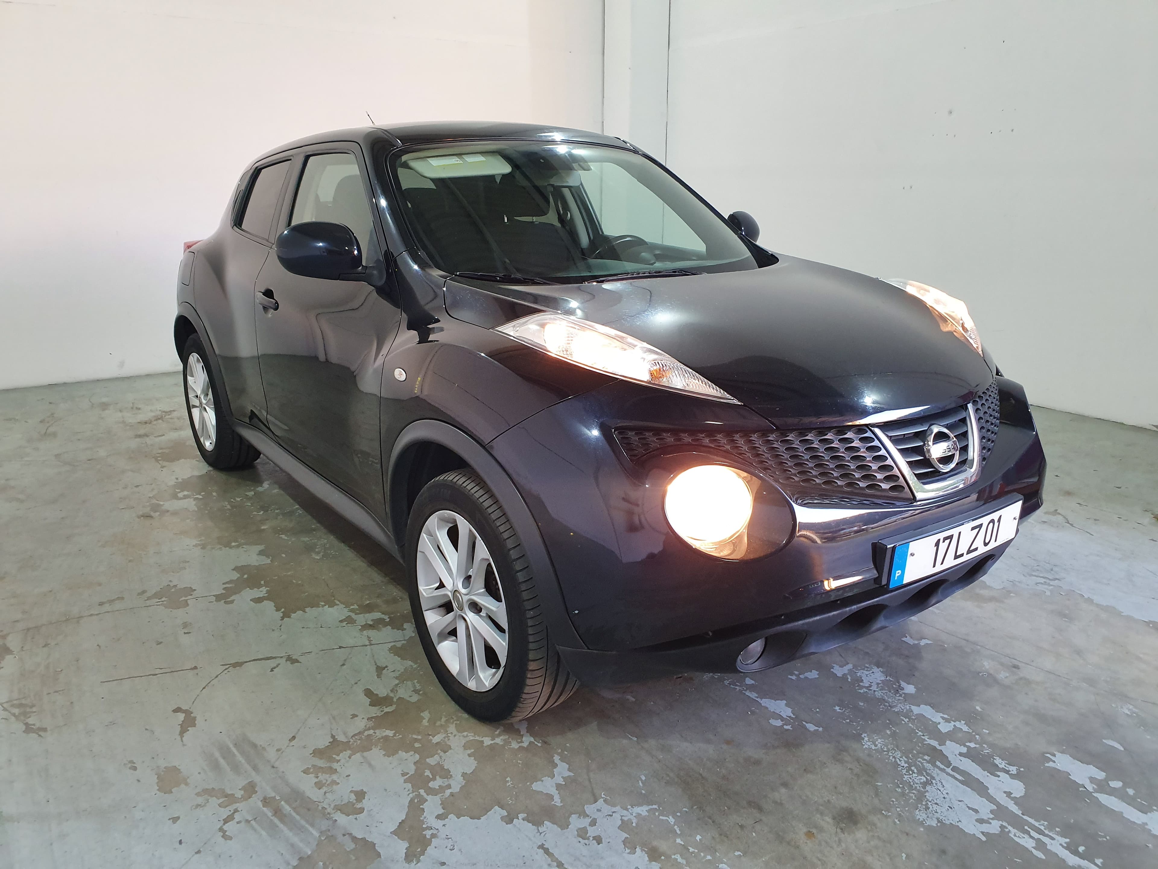 Nissan Juke 1.6 T 4x4 M-CVT · Ano 2011 — imagem 3