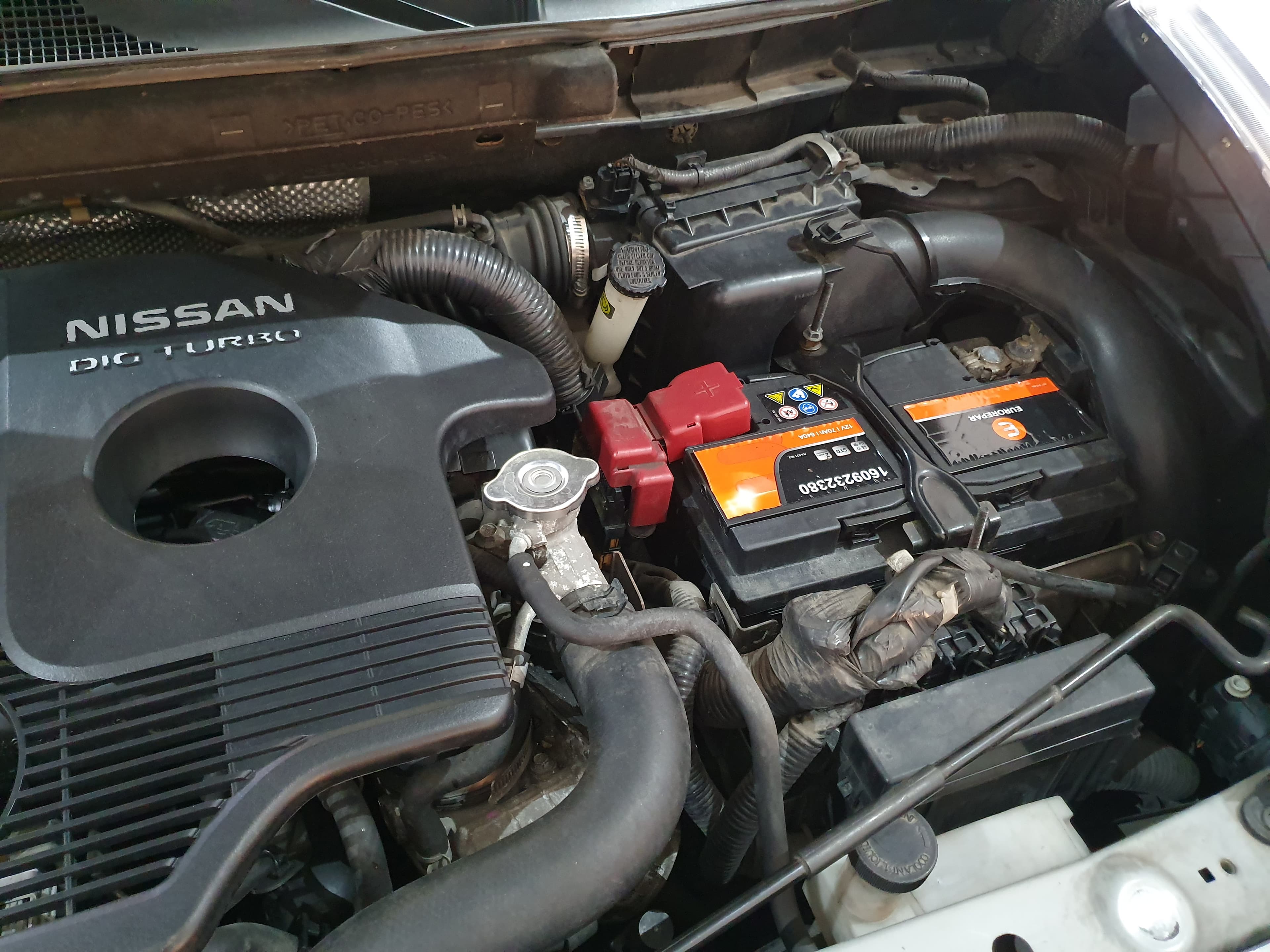 Nissan Juke 1.6 T 4x4 M-CVT · Ano 2011 — imagem 12