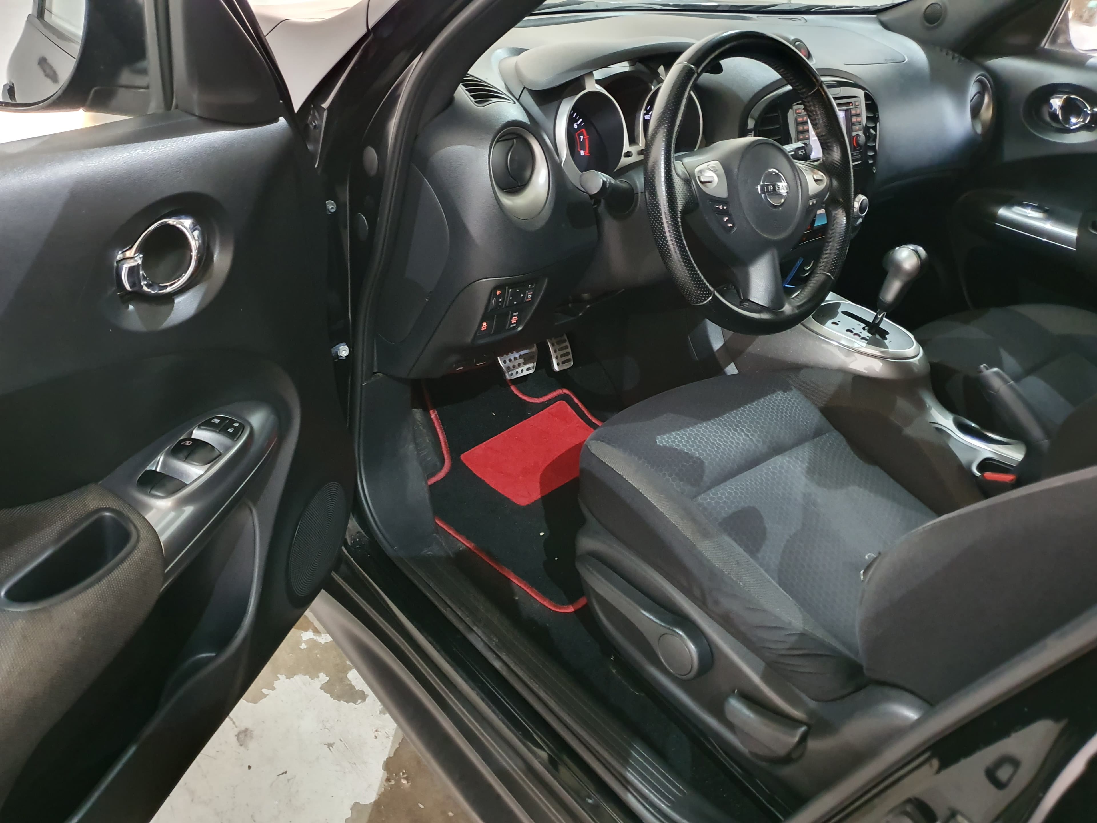 Nissan Juke 1.6 T 4x4 M-CVT · Ano 2011 — imagem 32